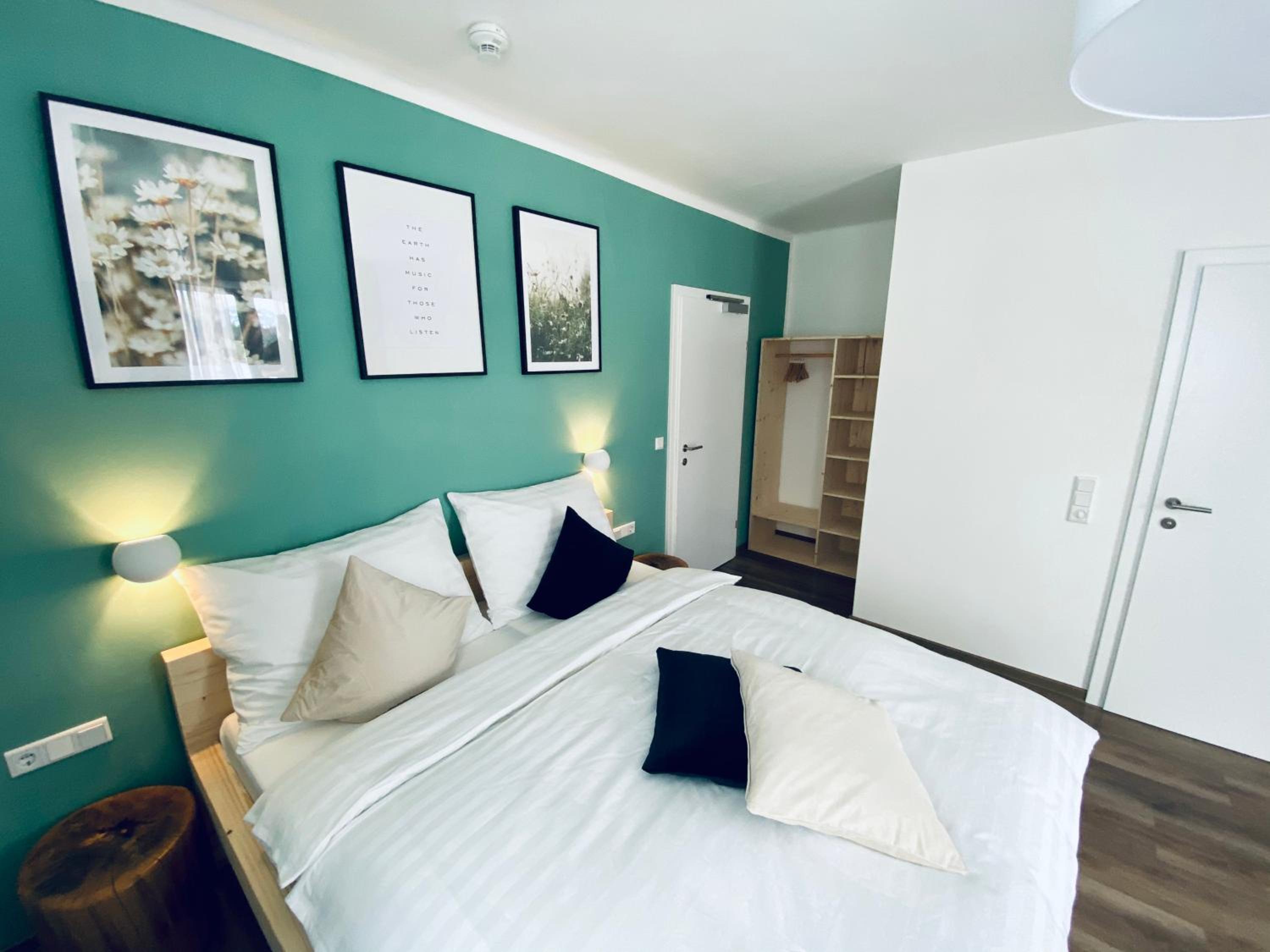 Double Room With Patio photo 1
