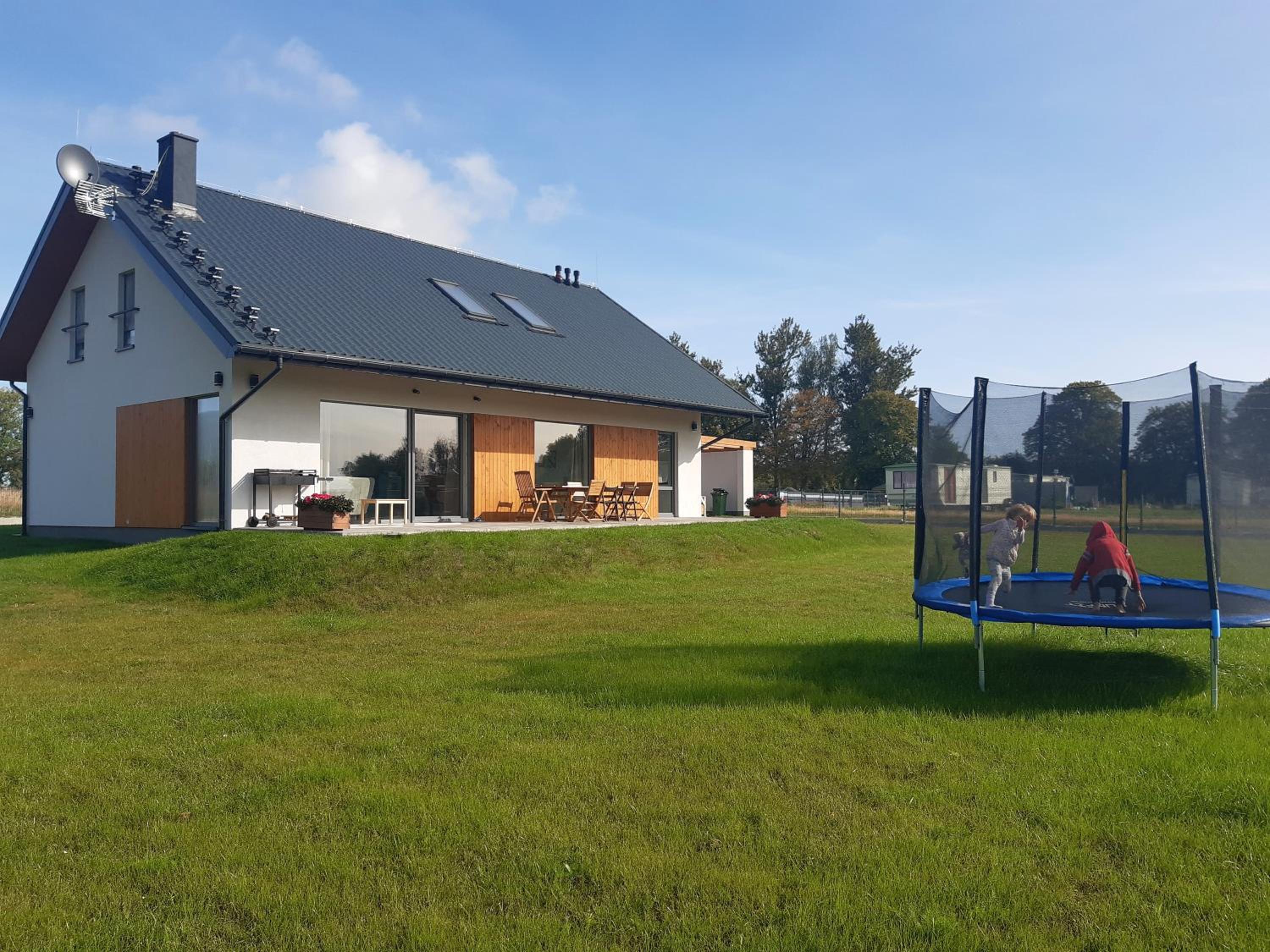 Villa photo 2