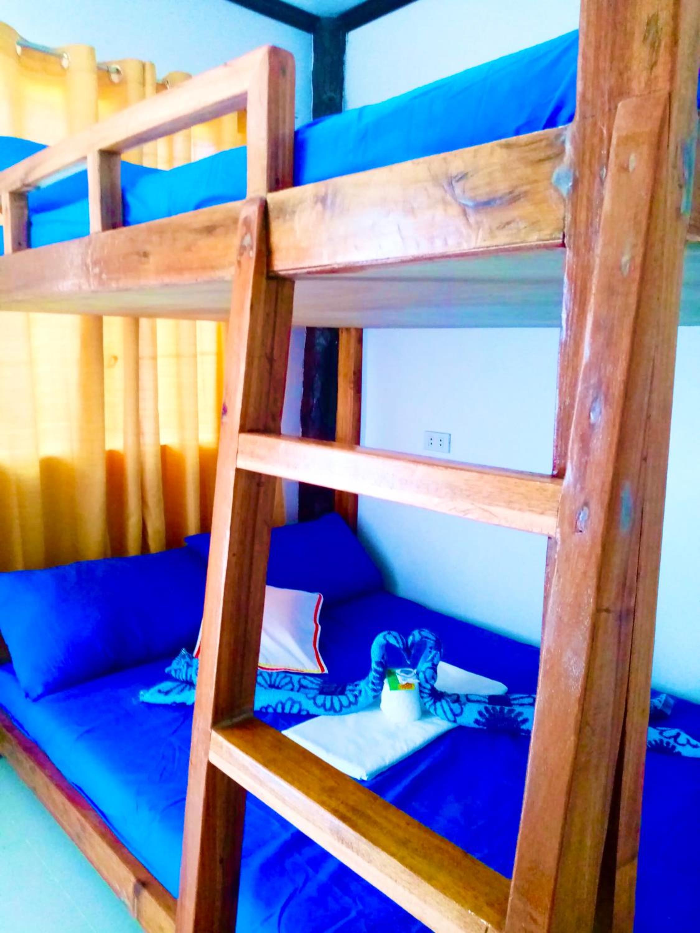Standard Quadruple Room - Photo 2