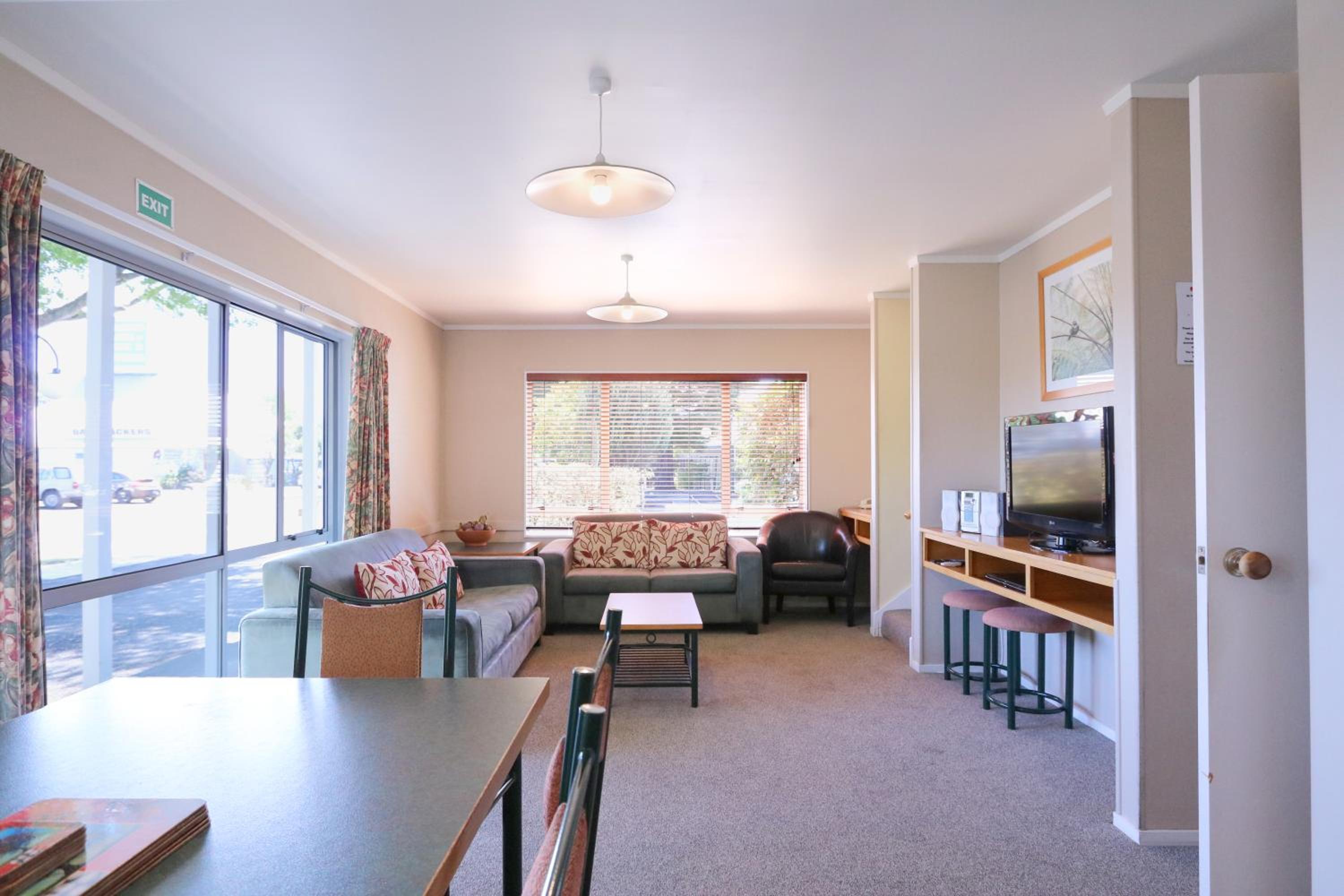  Three-bedroom apartment Economy photo 1