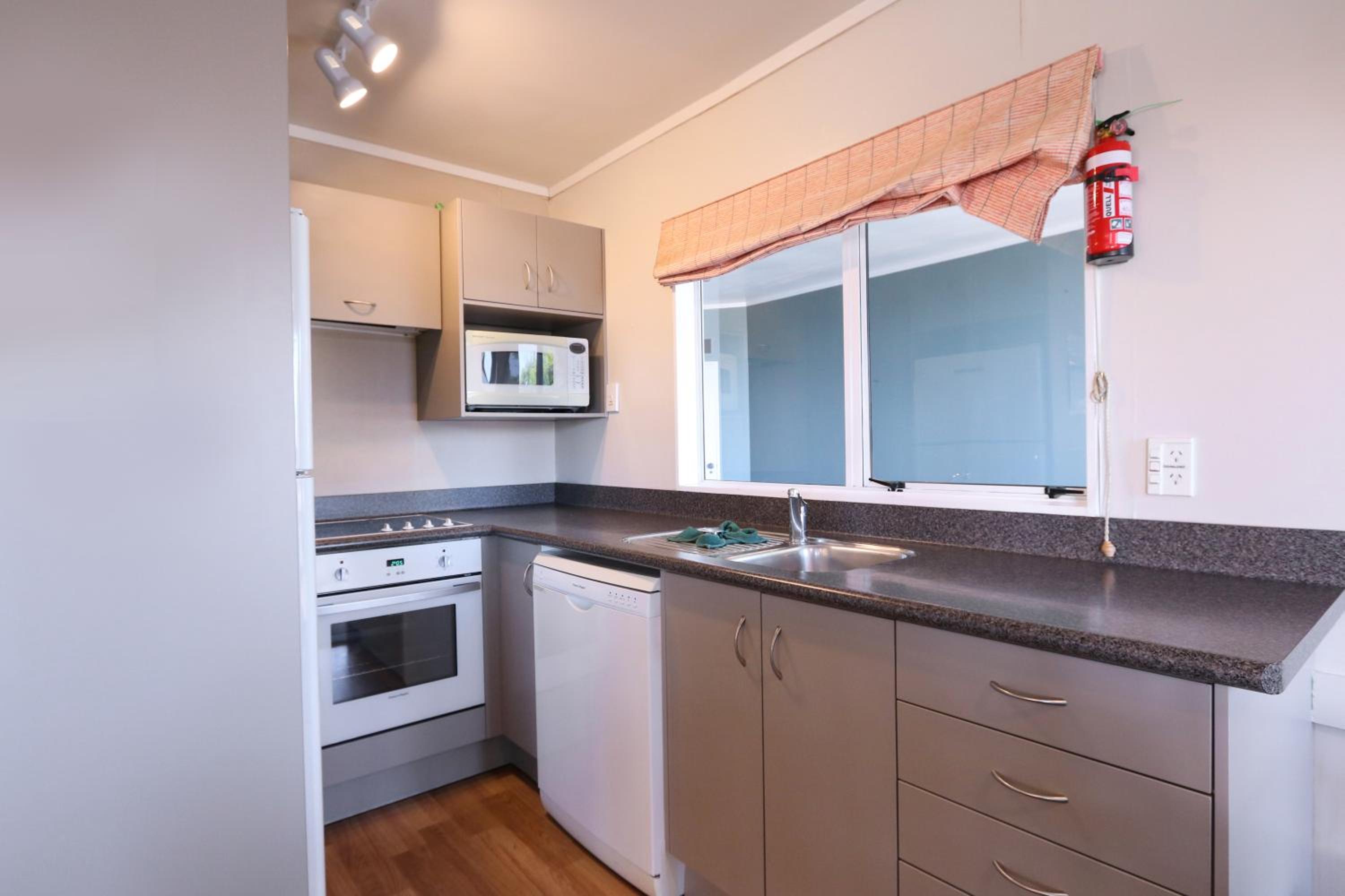  Three-bedroom apartment Economy photo 2