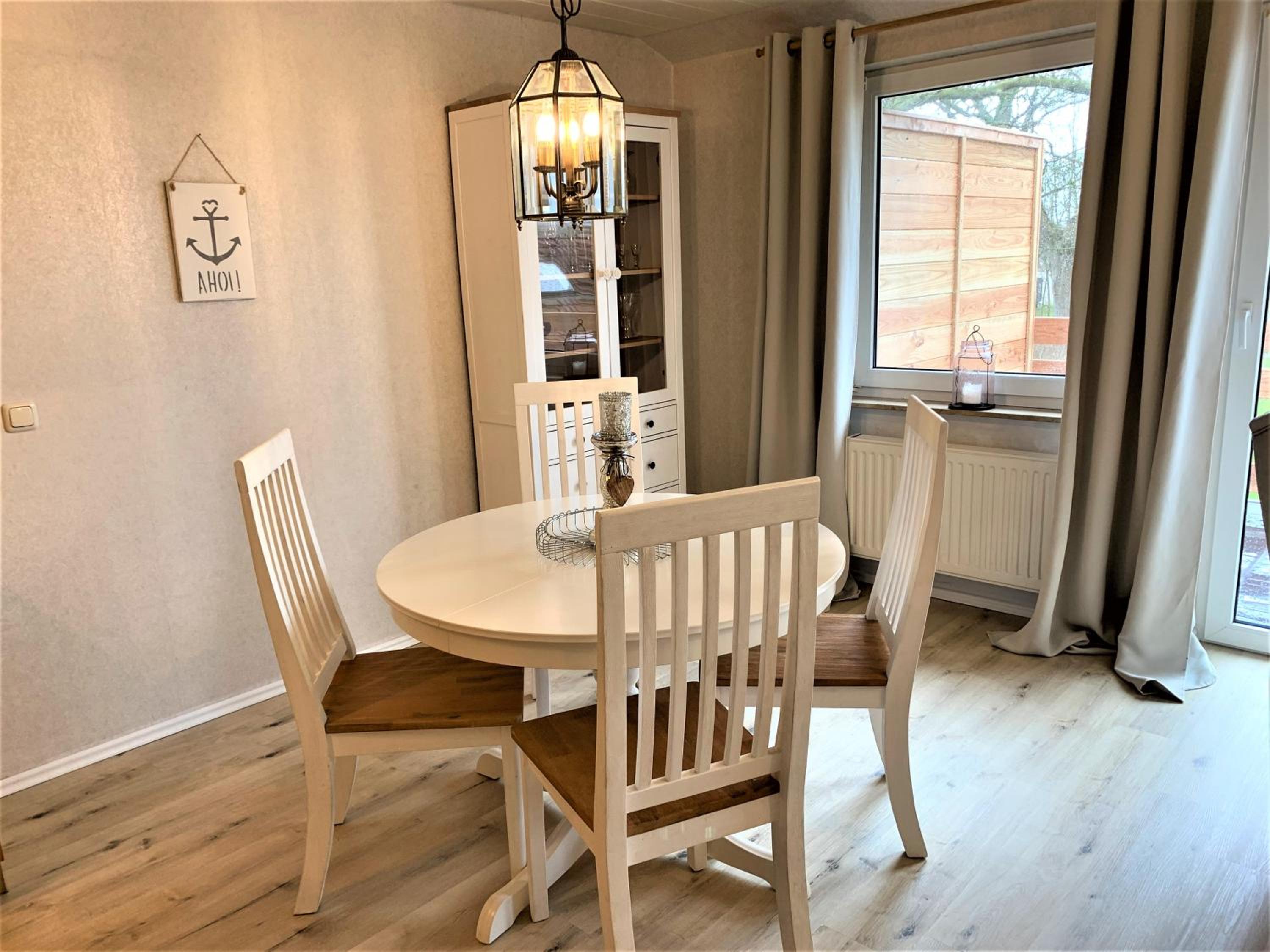 Apartment with Balcony photo 2