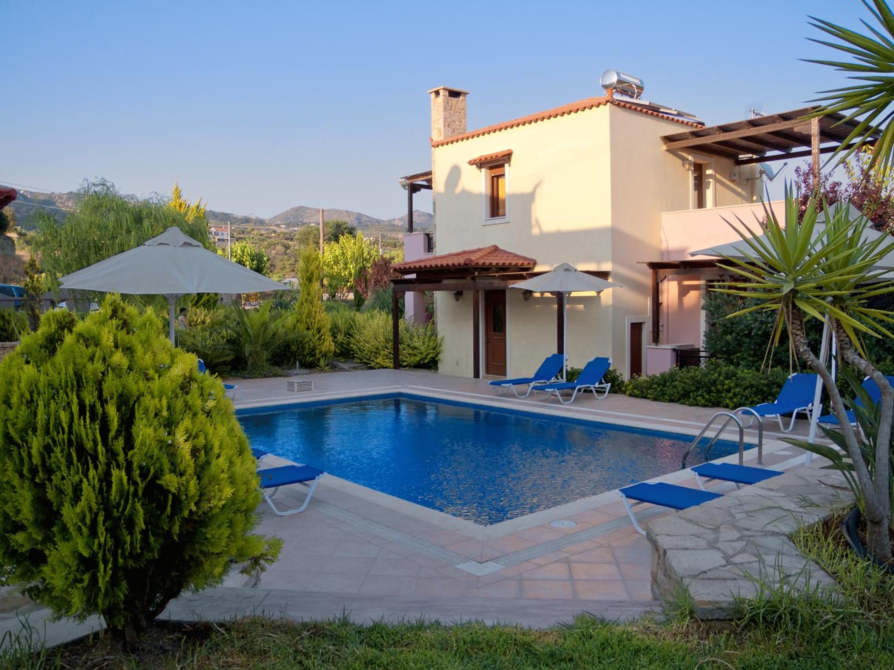 Three-Bedroom Villa - Split Level photo 2