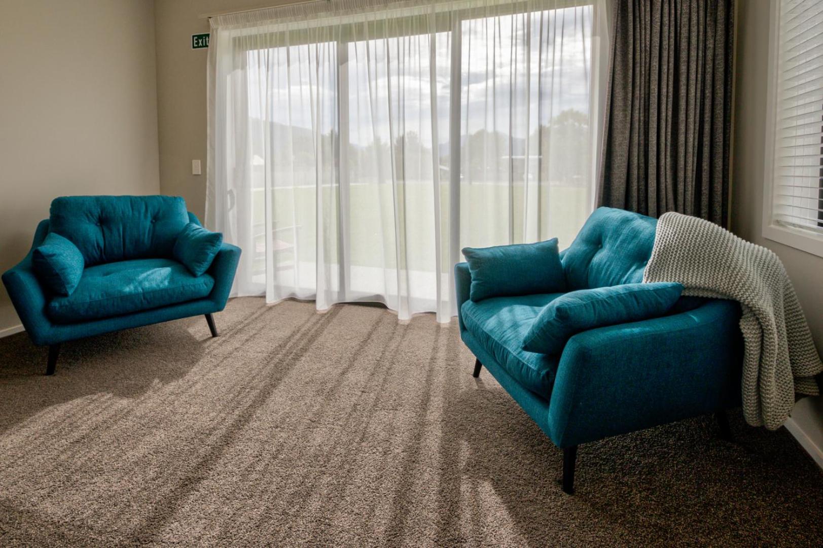 Superior Suite - Photo 7