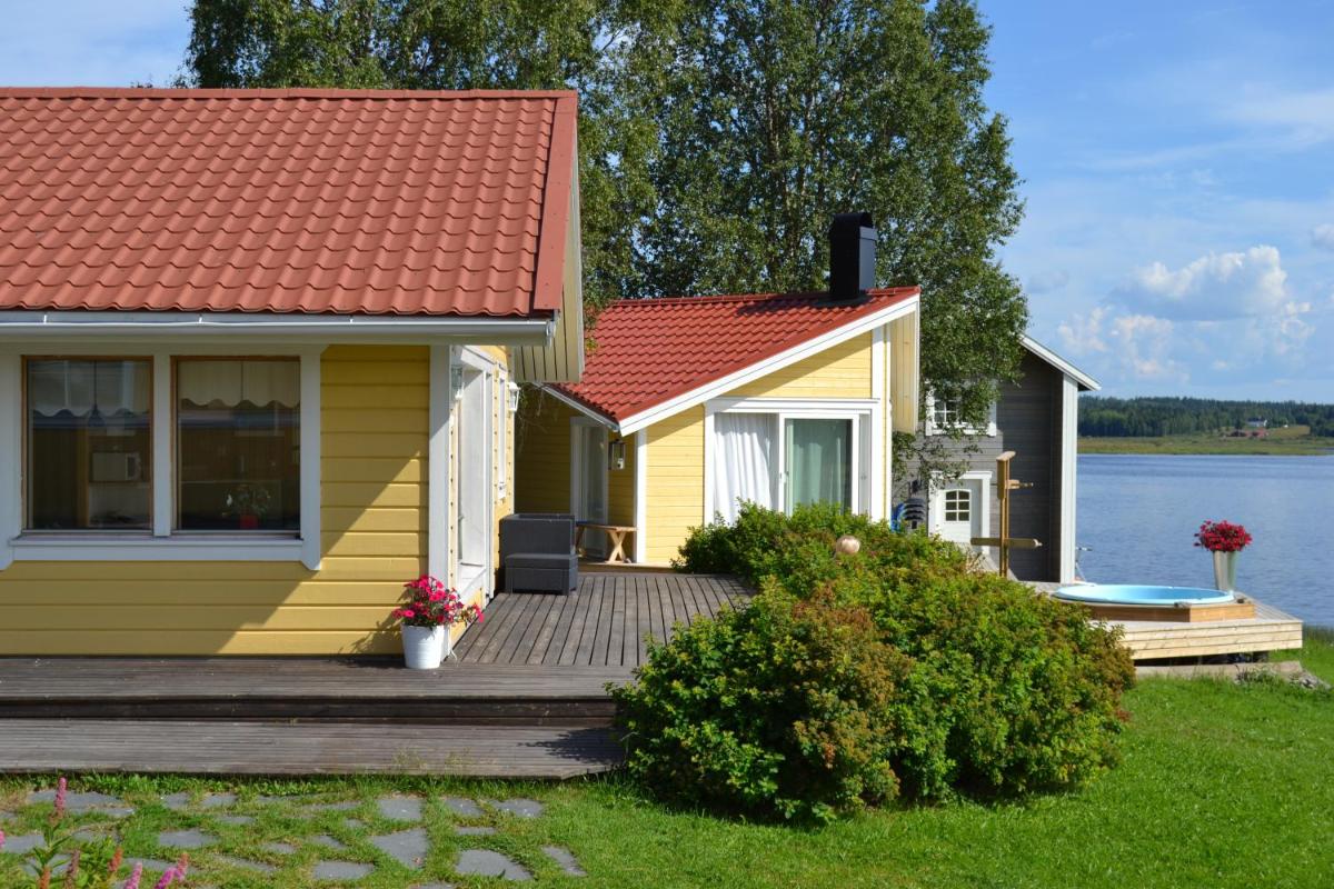 Cottage with Sauna - Photo 4