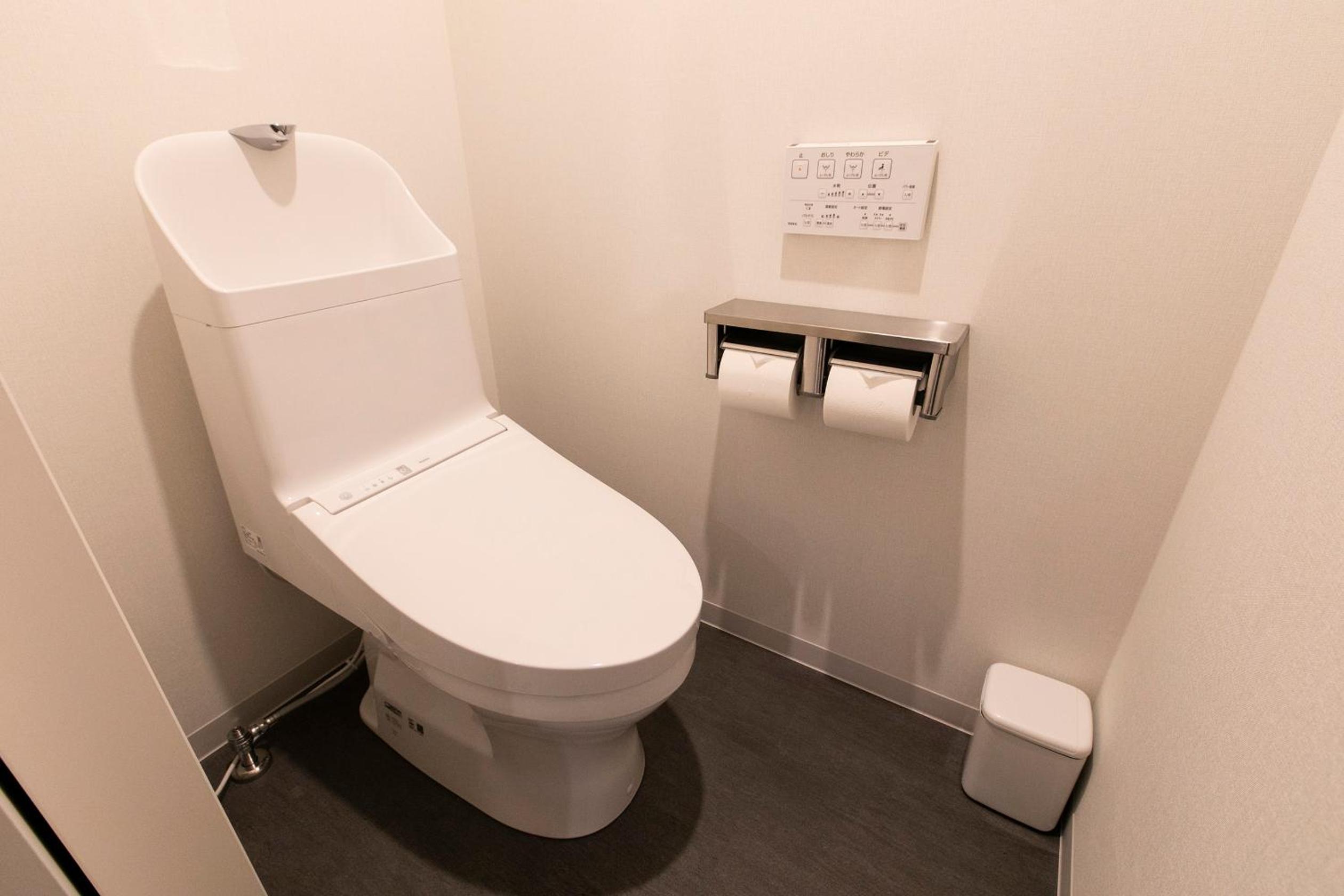 Standard Queen Room - Non-Smoking - Photo 8