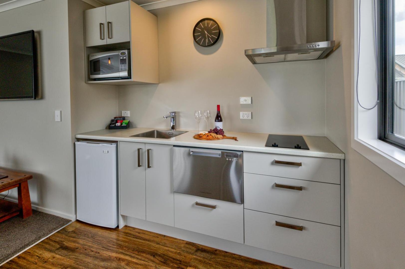 Two-Bedroom Apartment - Photo 4