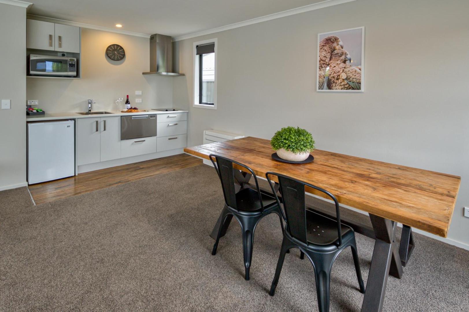 Two-Bedroom Apartment - Photo 5