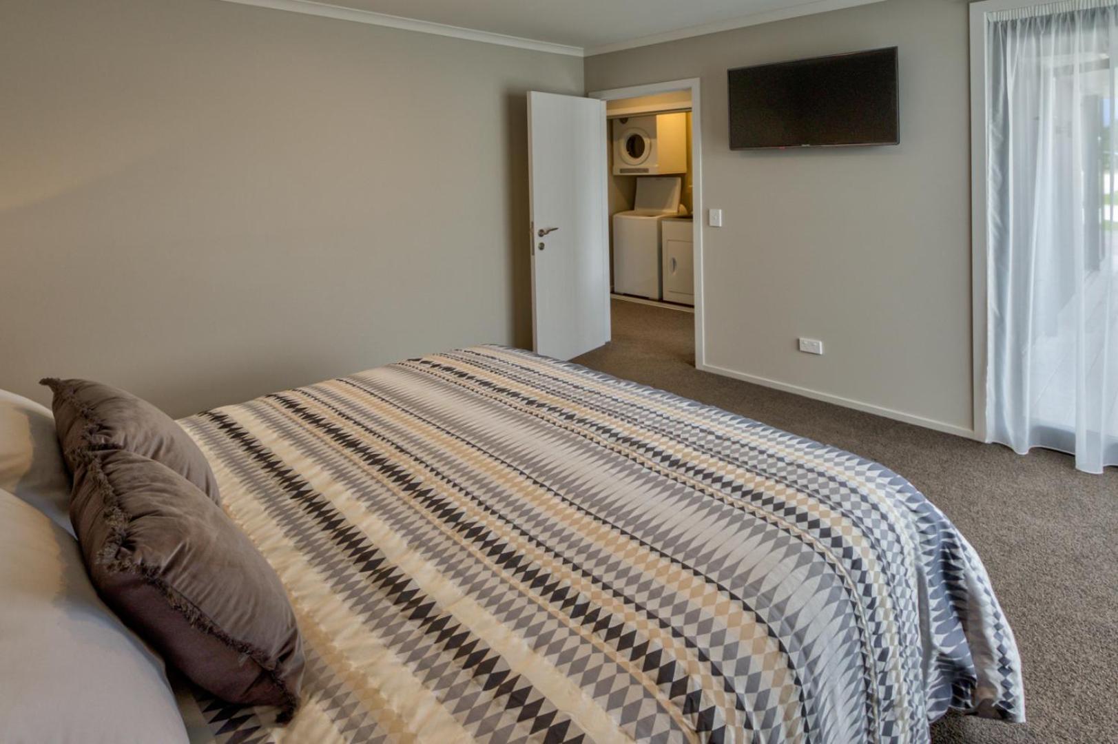 Two-Bedroom Apartment - Photo 14