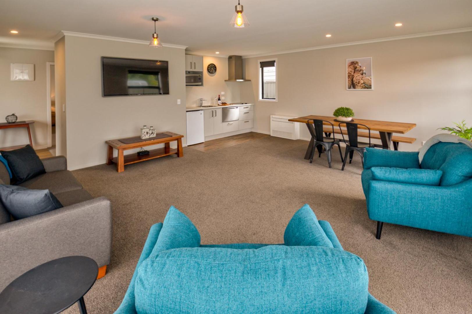 Two-Bedroom Apartment - Photo 8