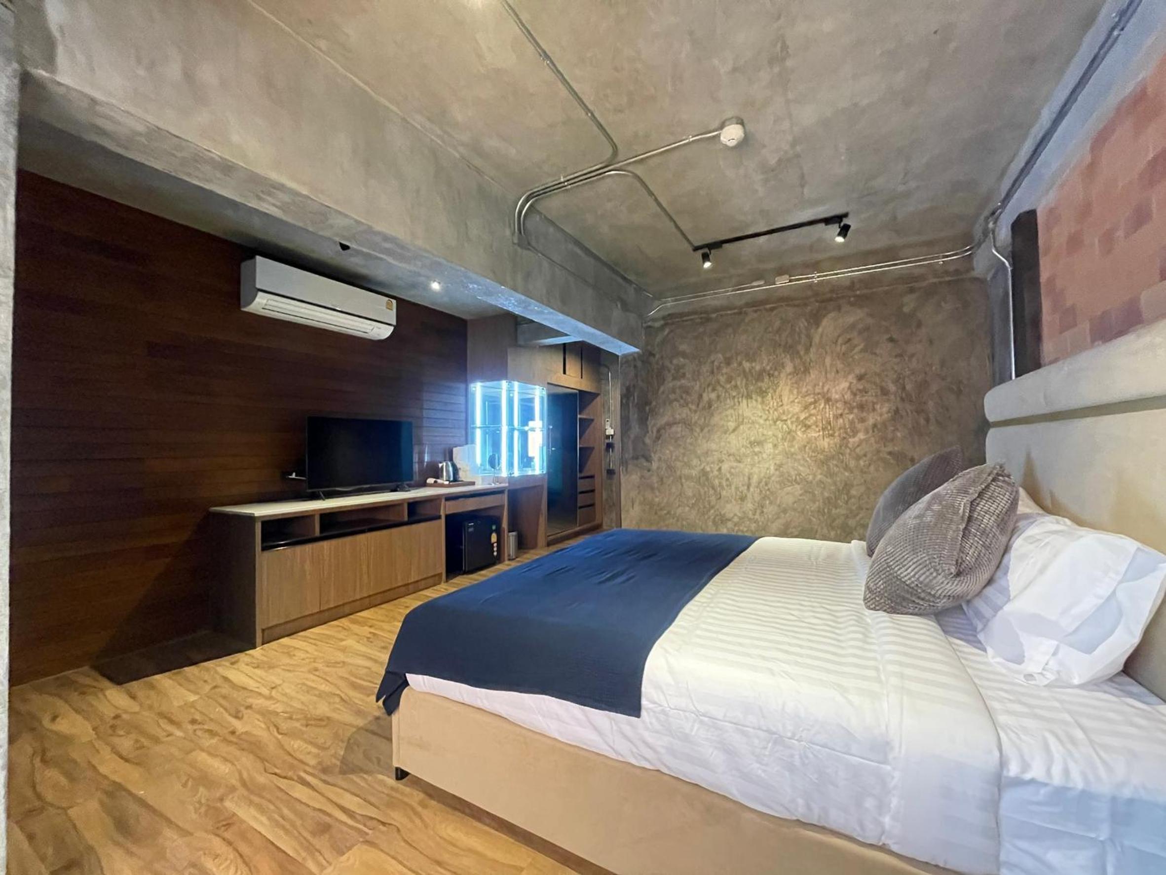 Superior King Room photo 2
