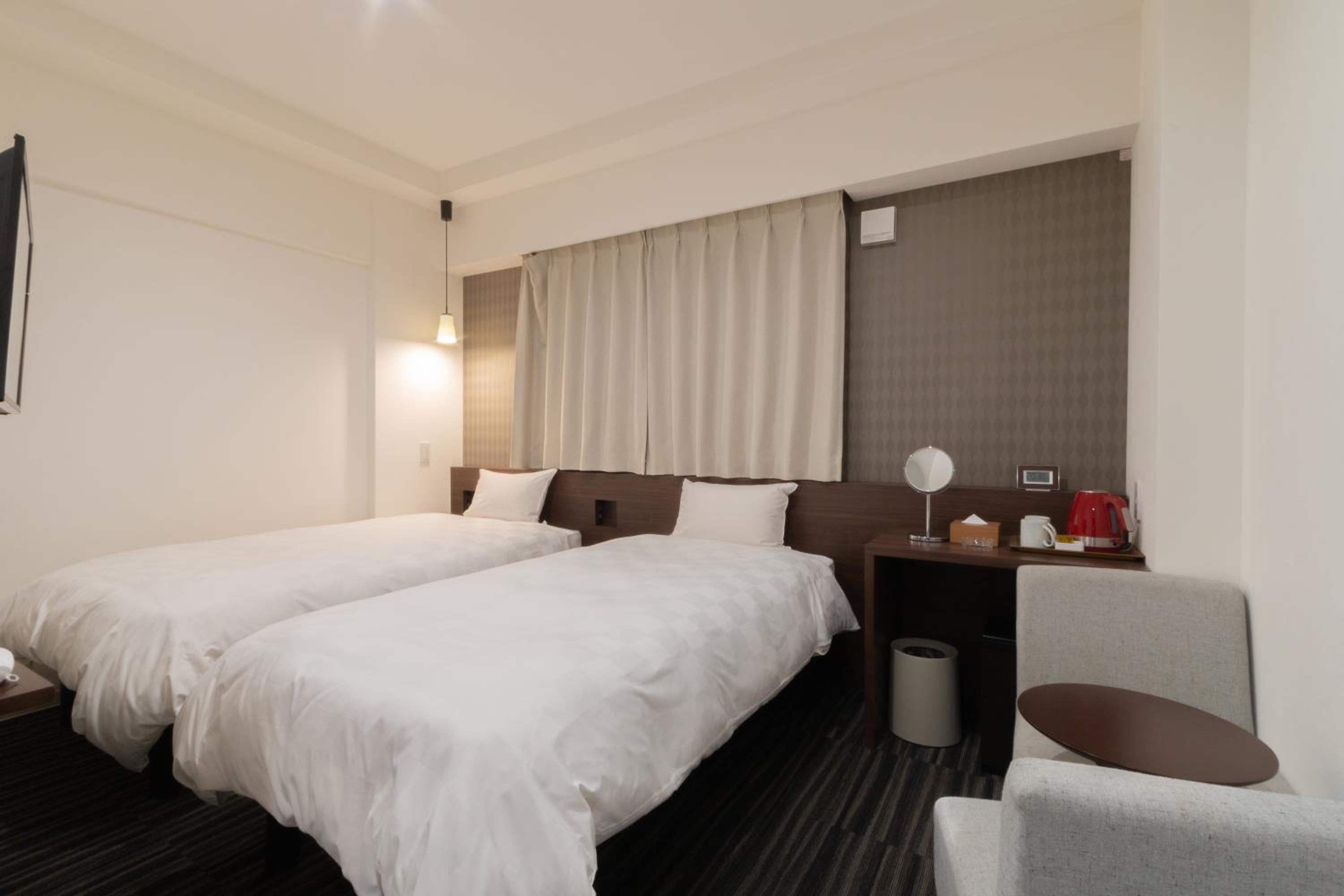 Standard Twin Room - Non-Smoking photo 3