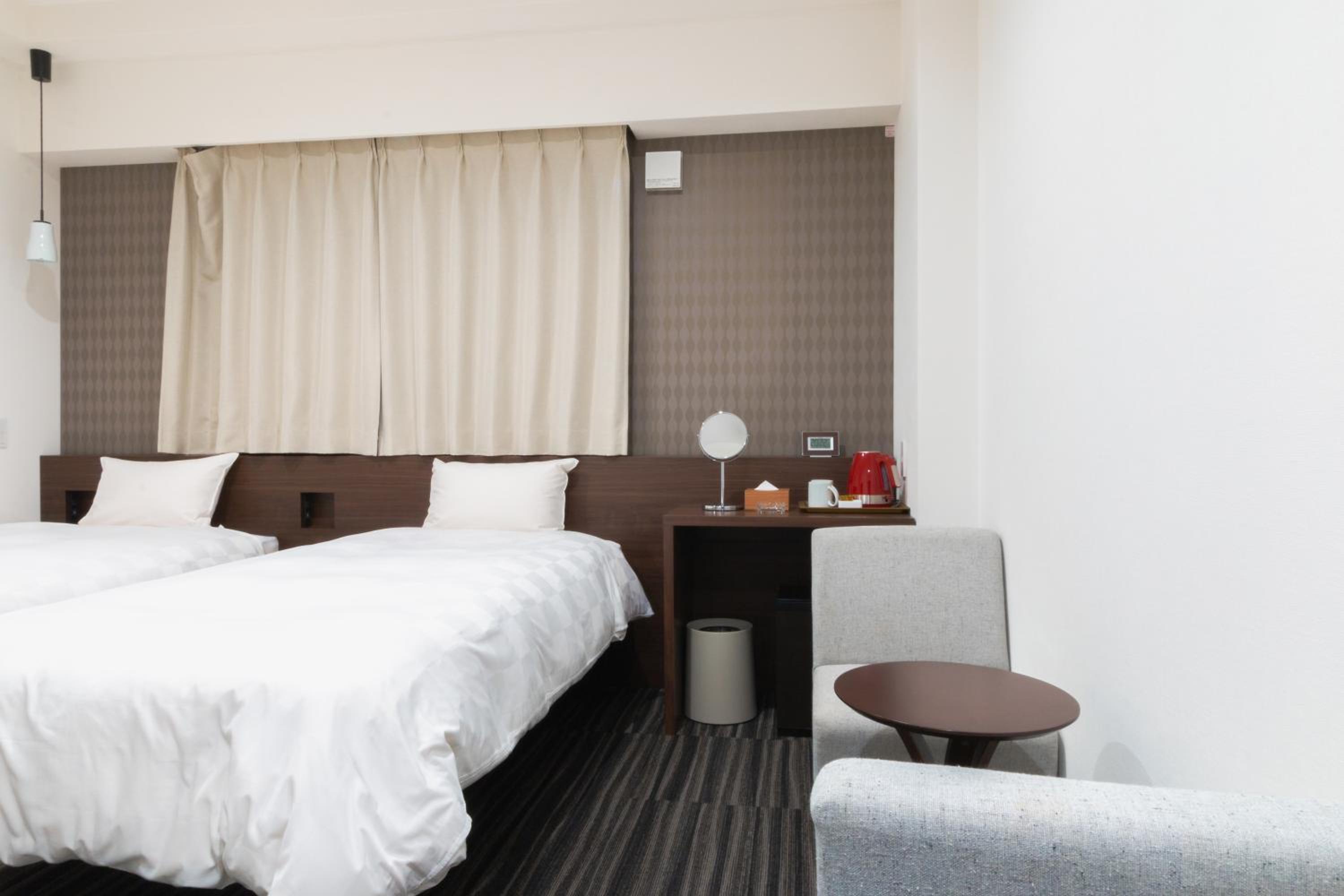 Standard Twin Room - Non-Smoking photo 2