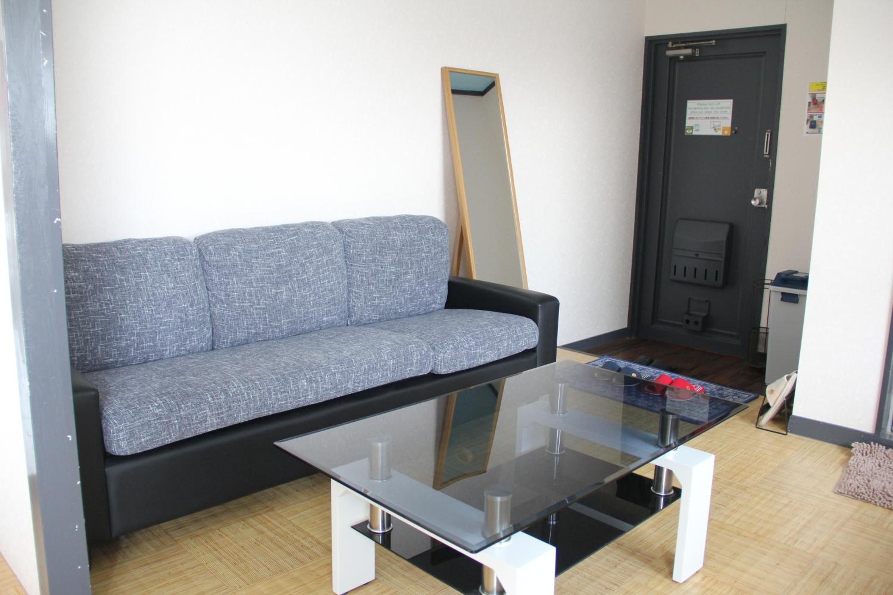 One-Bedroom Apartment - Photo 5