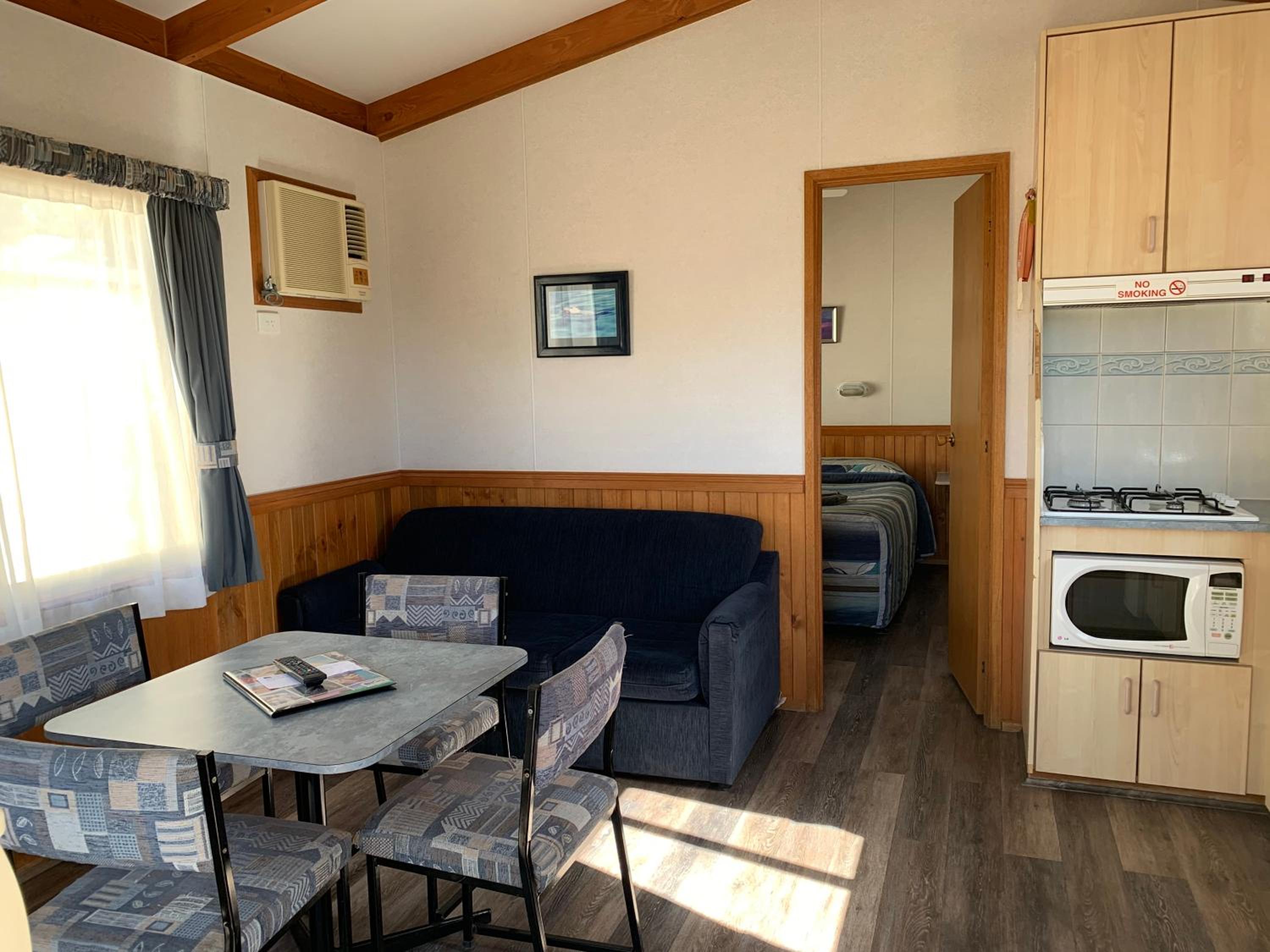 One-Bedroom Bungalow photo 2