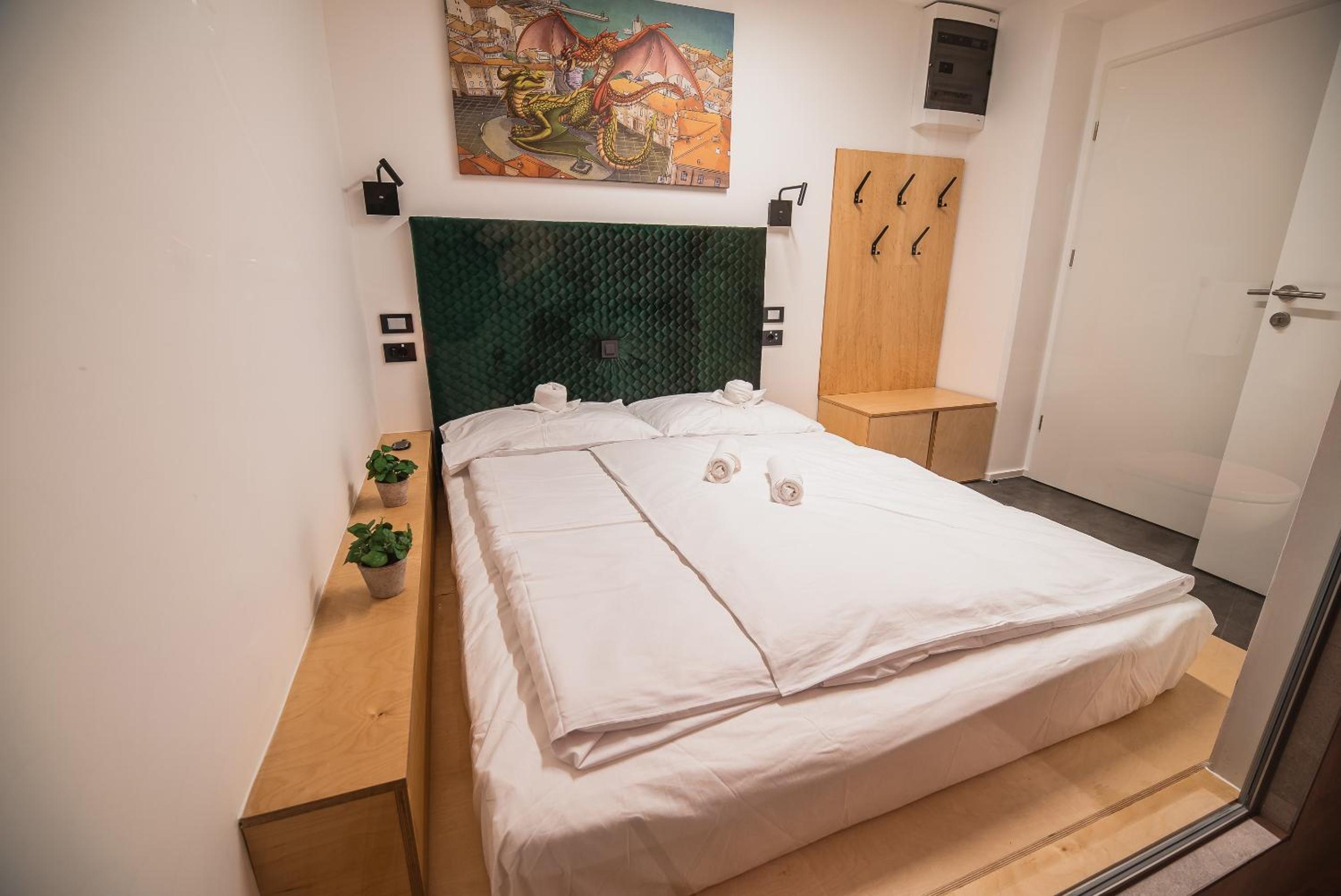 Deluxe Double Room - Photo 6