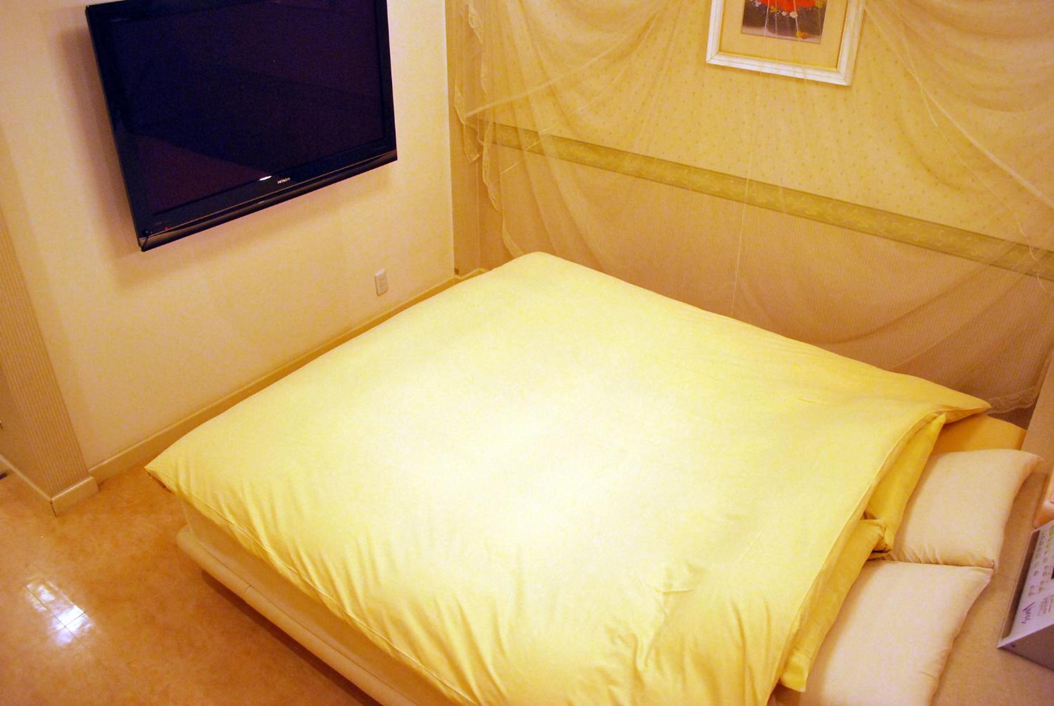 Executive Suite - Photo 12