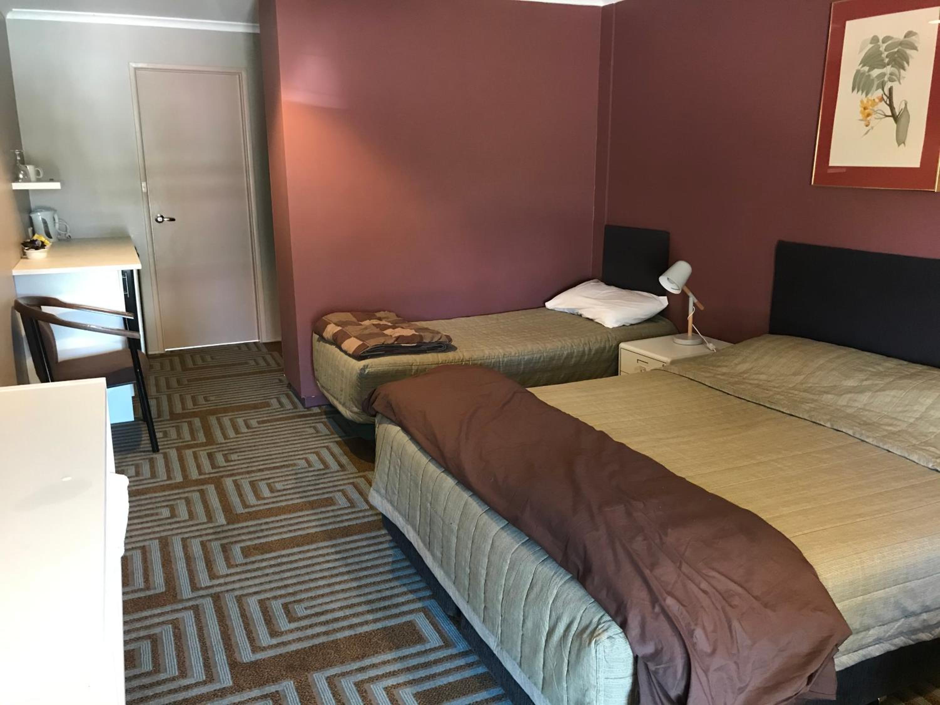 Family Room photo 3
