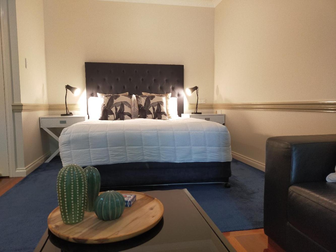 Suite With Spa Bath - Photo 1