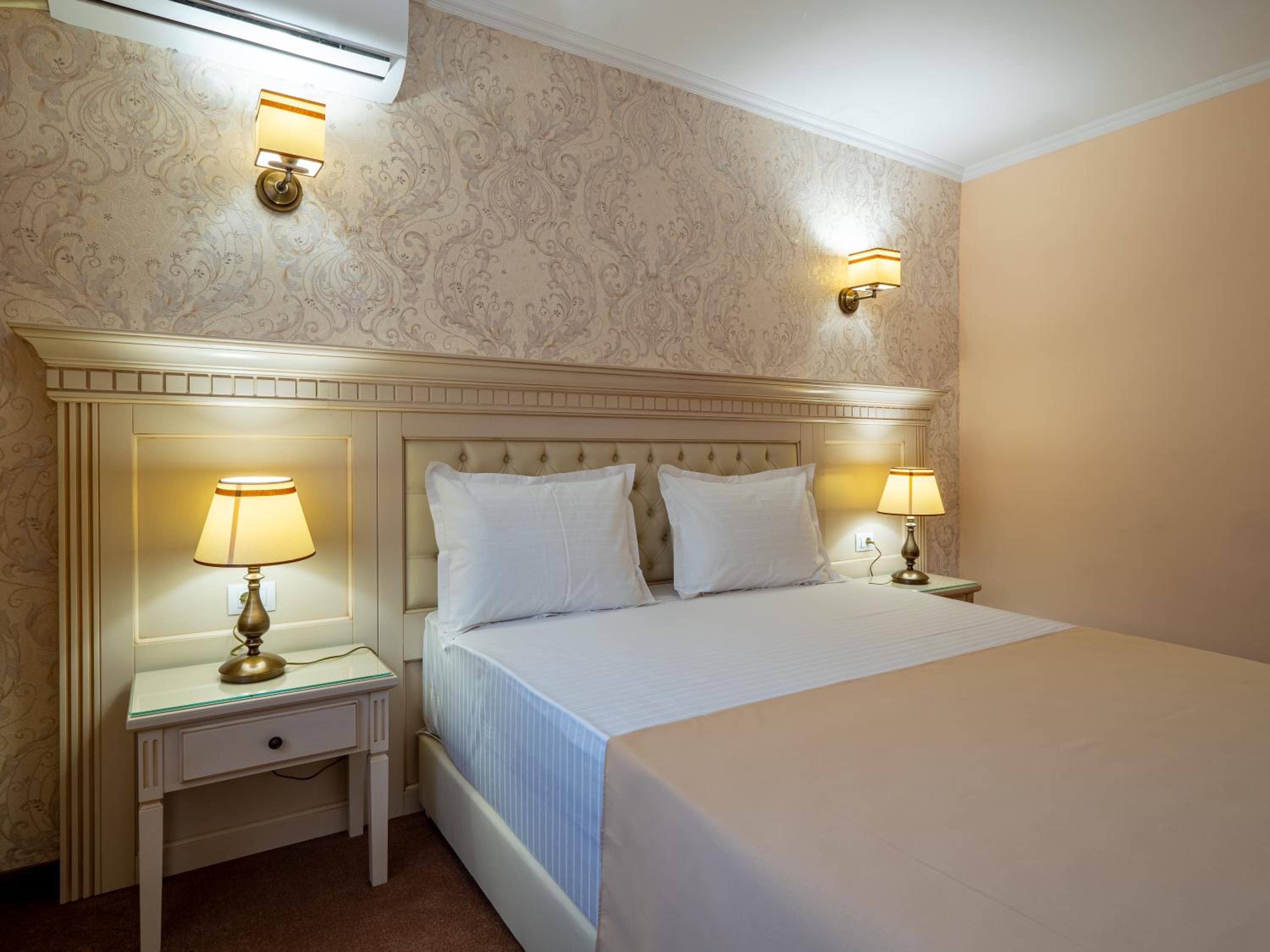 Double Room - Photo 23