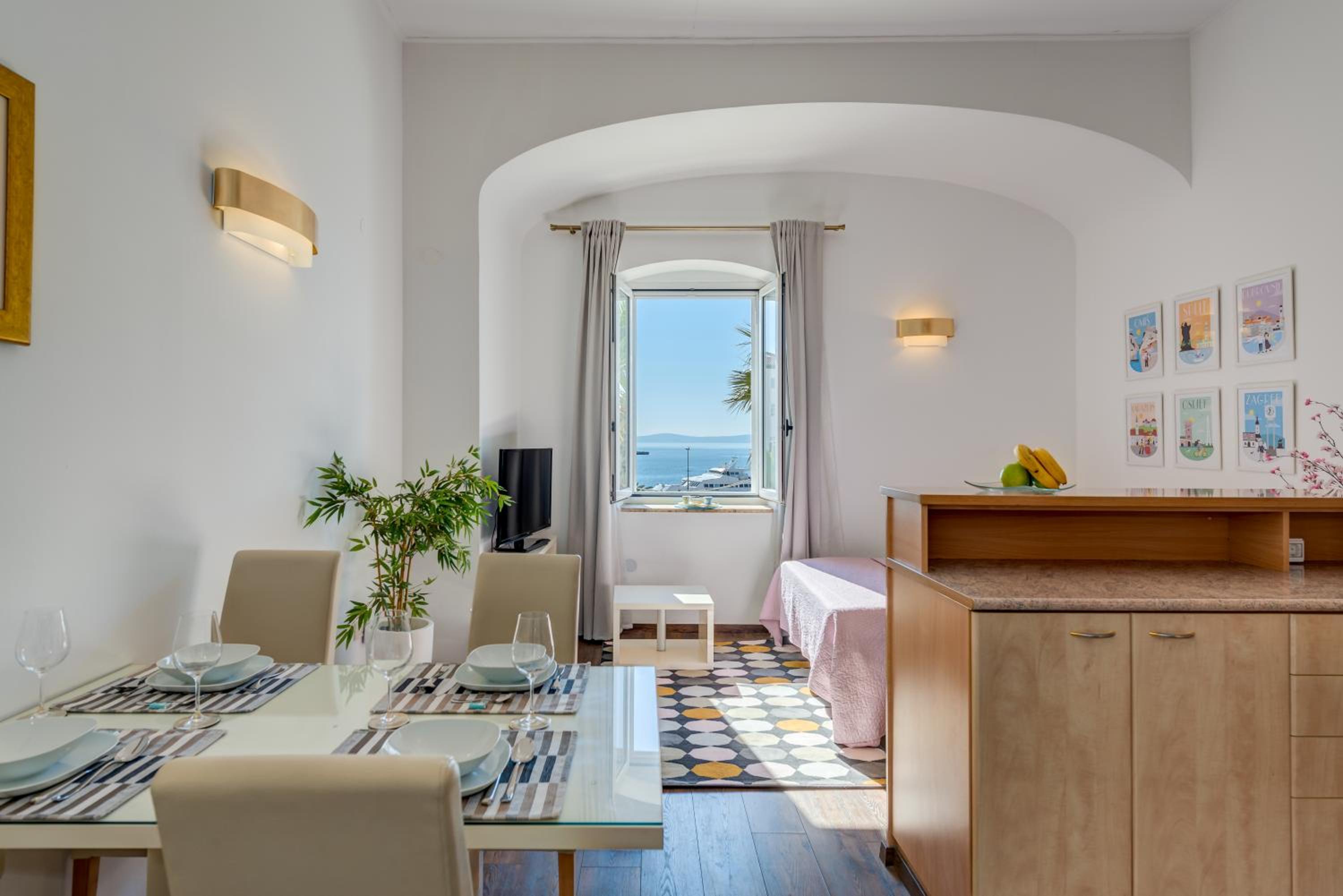 Apartment with Sea View