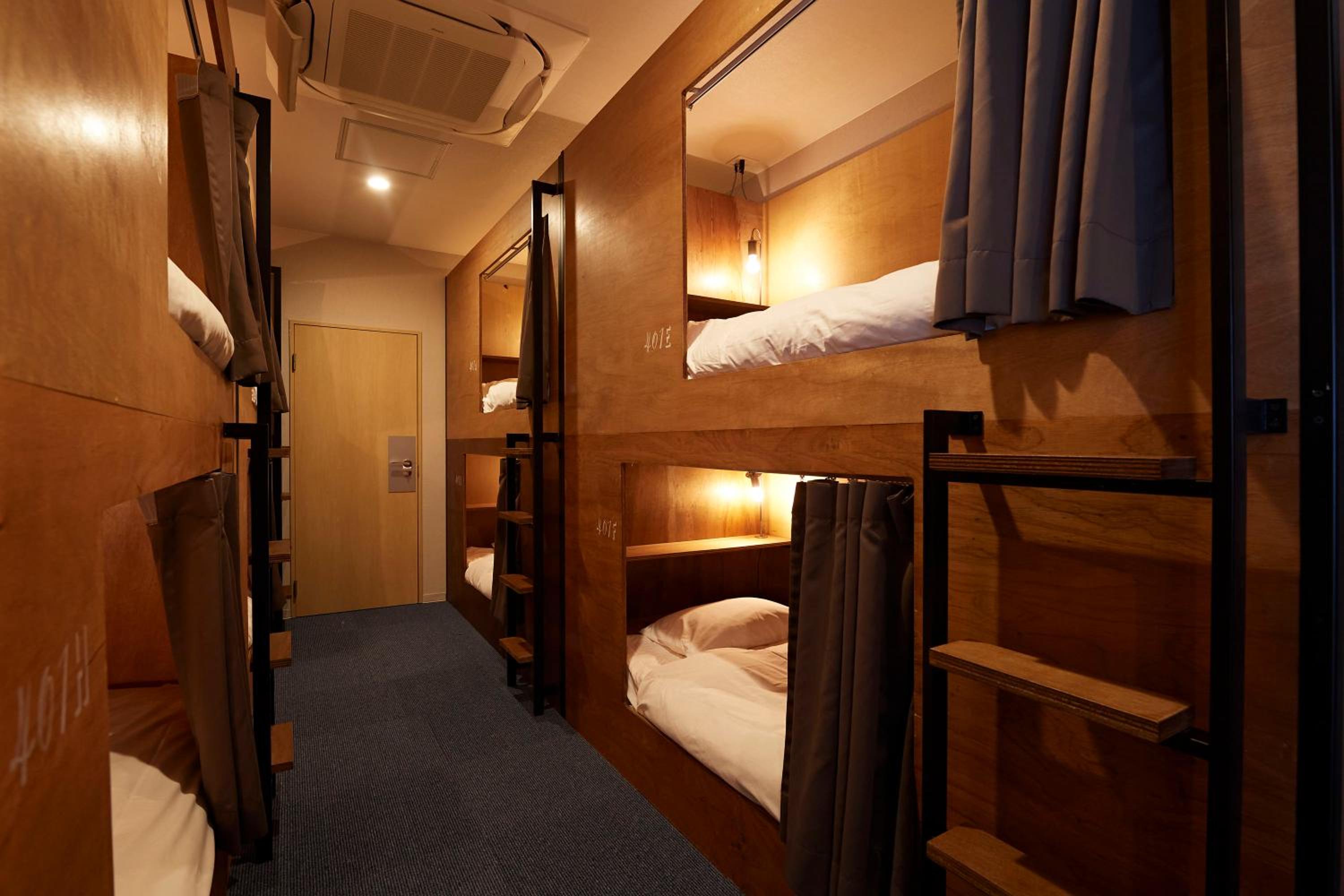 Mixed Dormitory Room with 8 Beds photo 1
