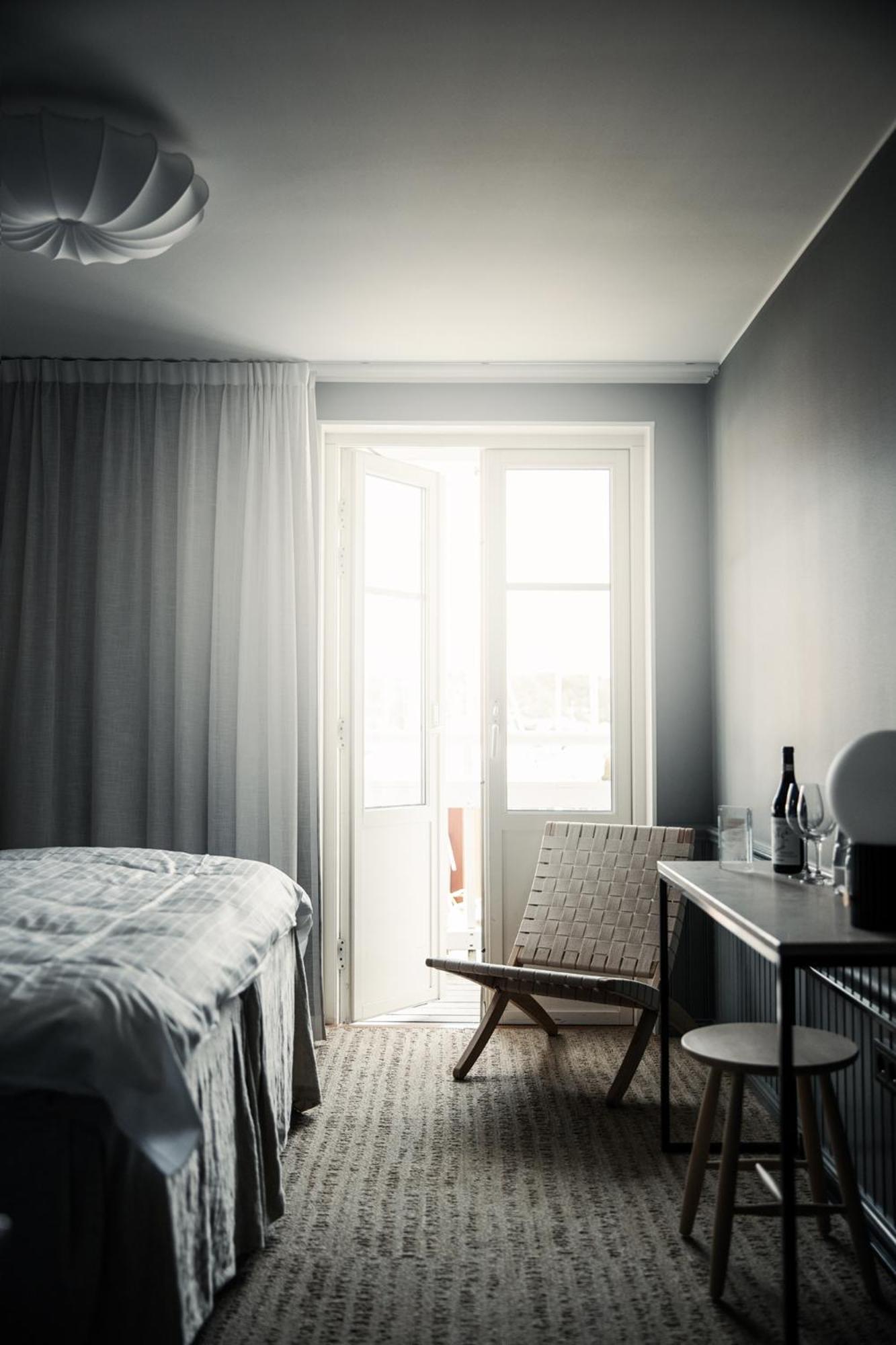 Medium Double Room