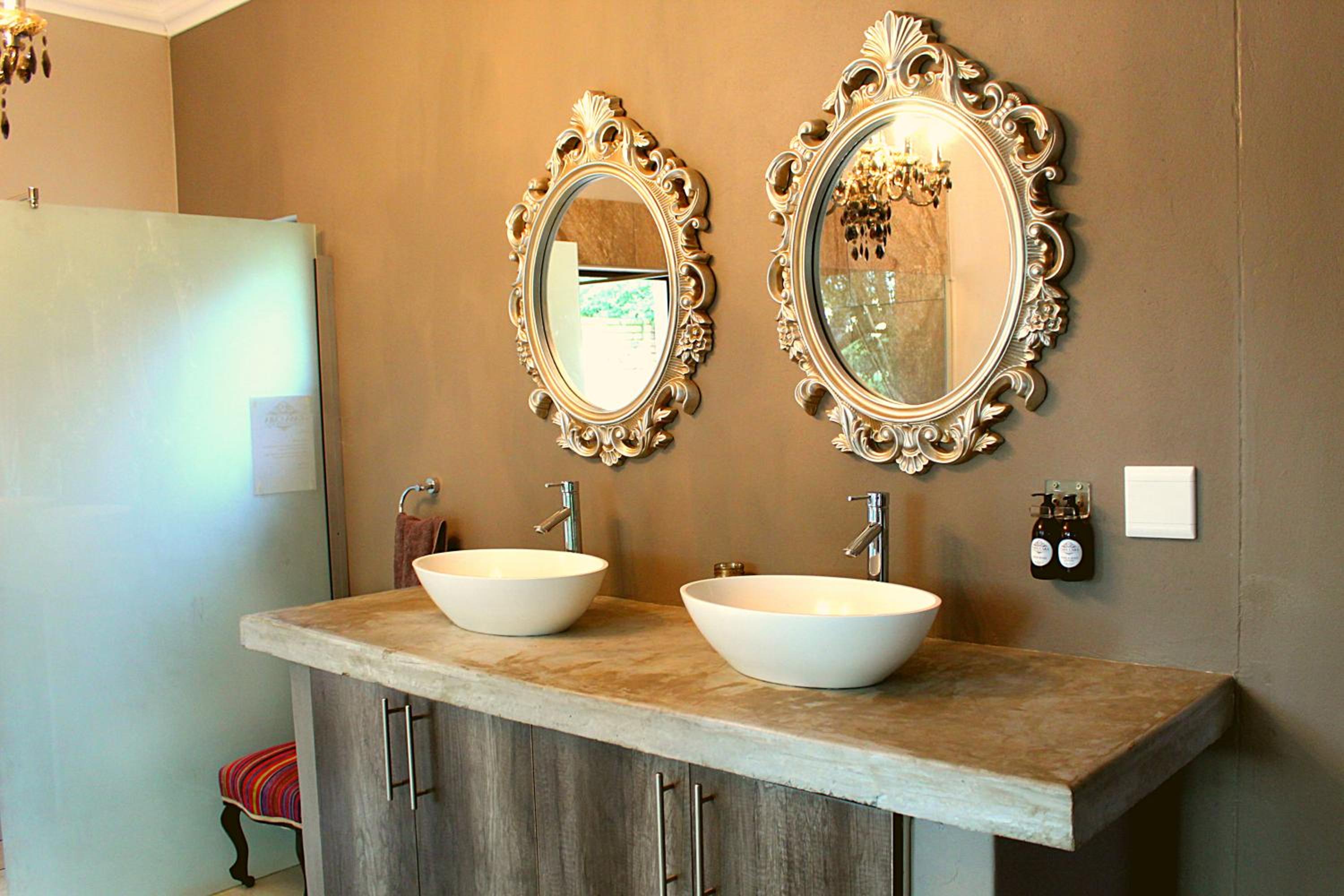 Suite - Photo 5