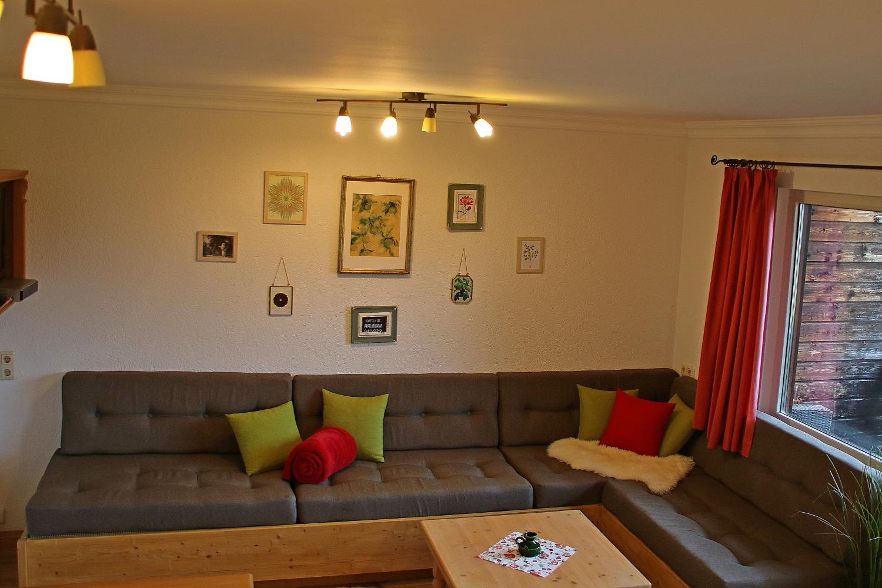 One-Bedroom Apartment photo 2