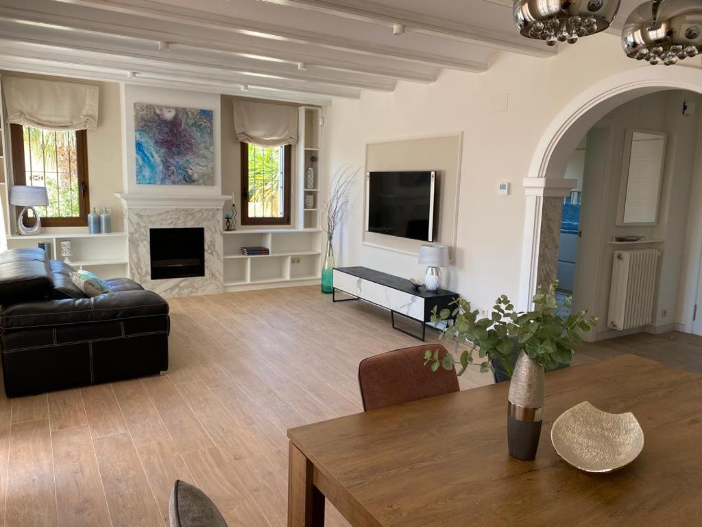 Villa de Tres Habitaciones