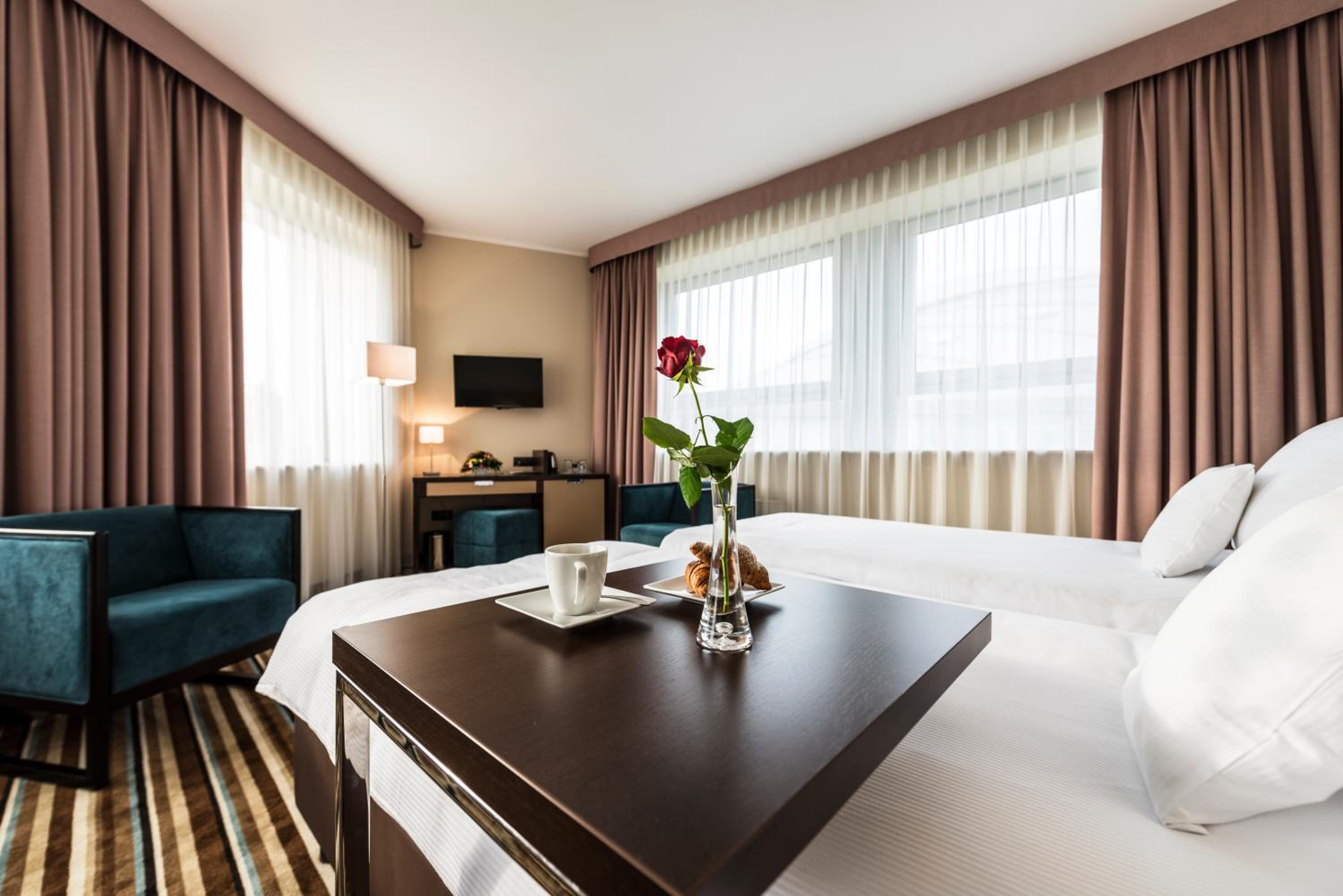 Twin Room - Photo 1