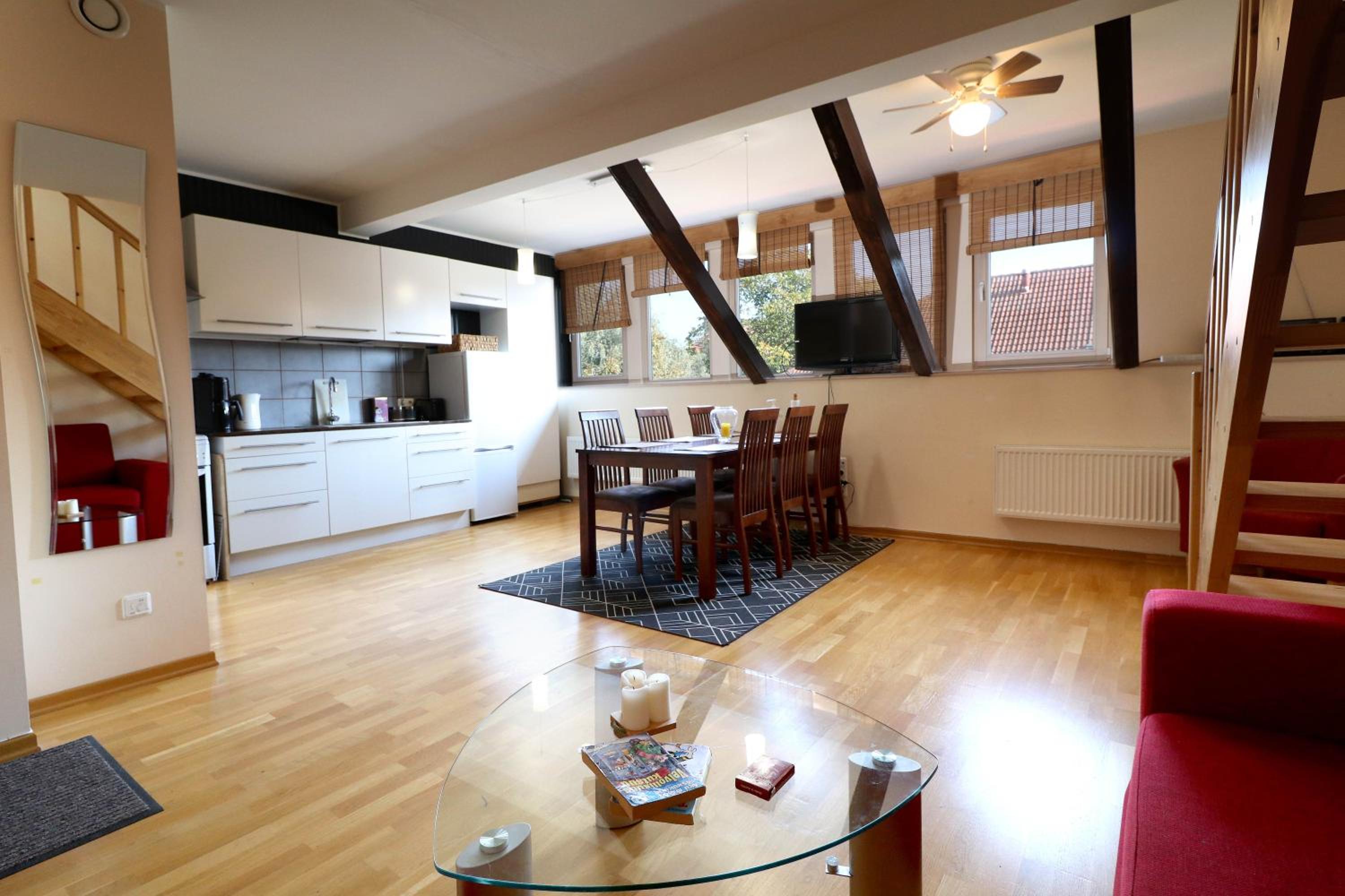 One-Bedroom Apartment - Photo 5