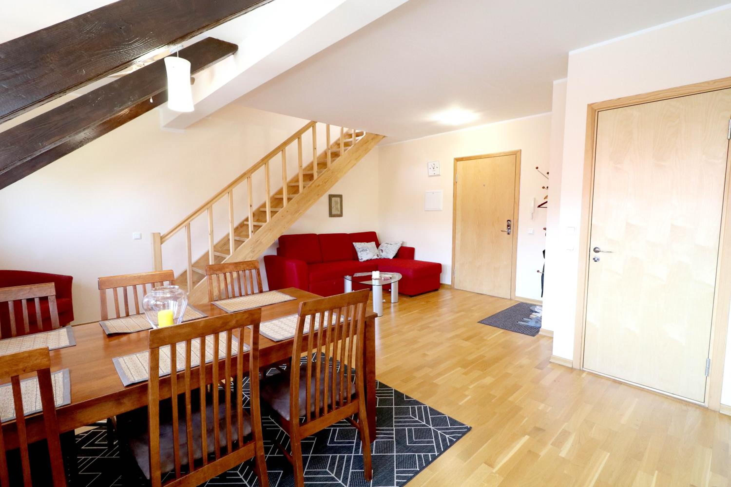One-Bedroom Apartment - Photo 7