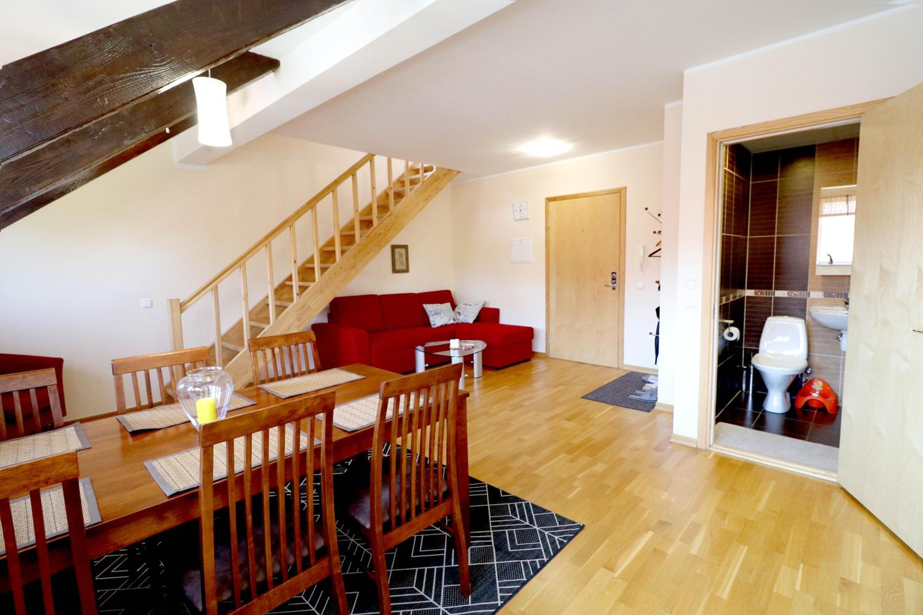 One-Bedroom Apartment - Photo 8