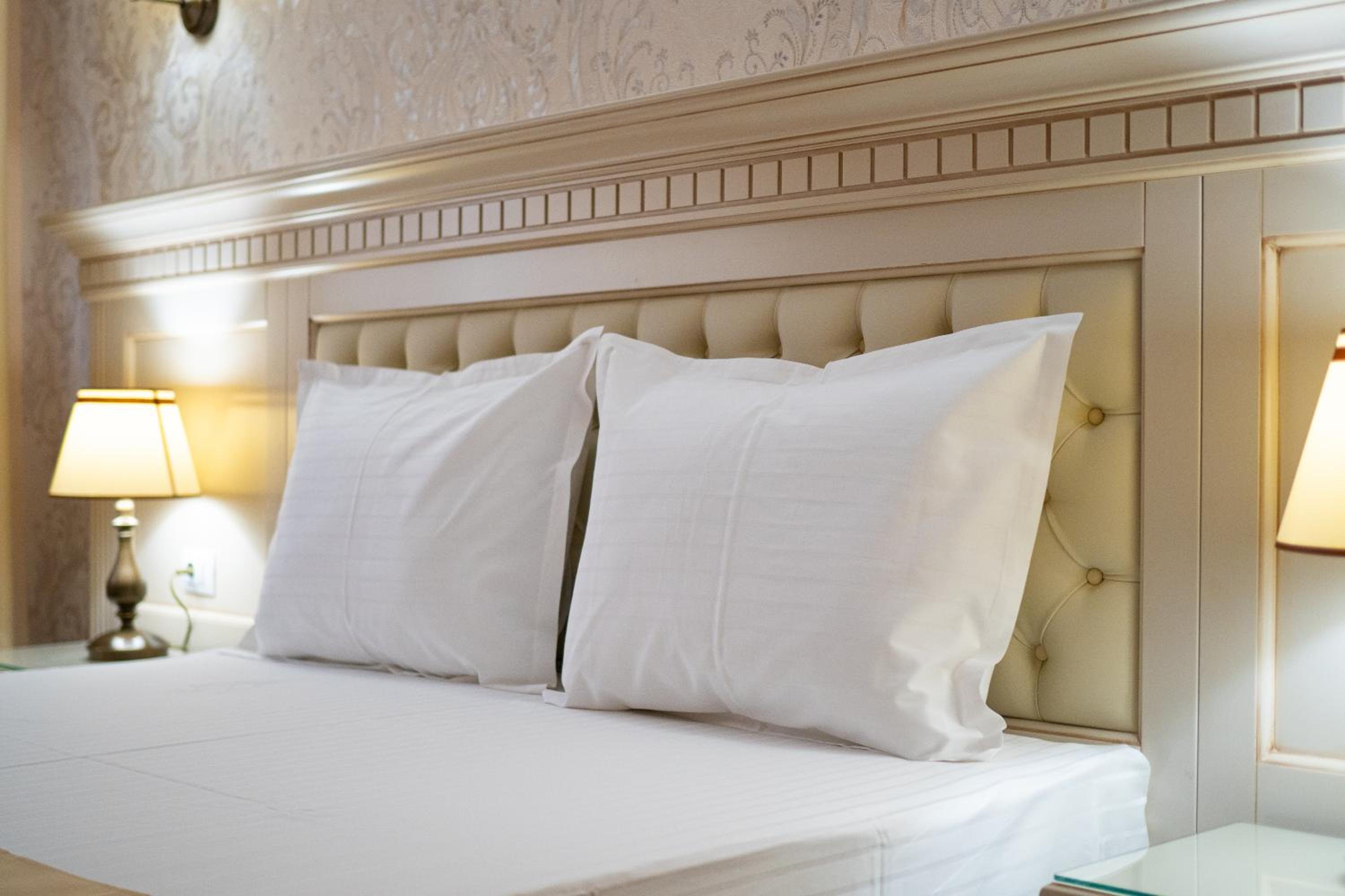 Double Room - Photo 9