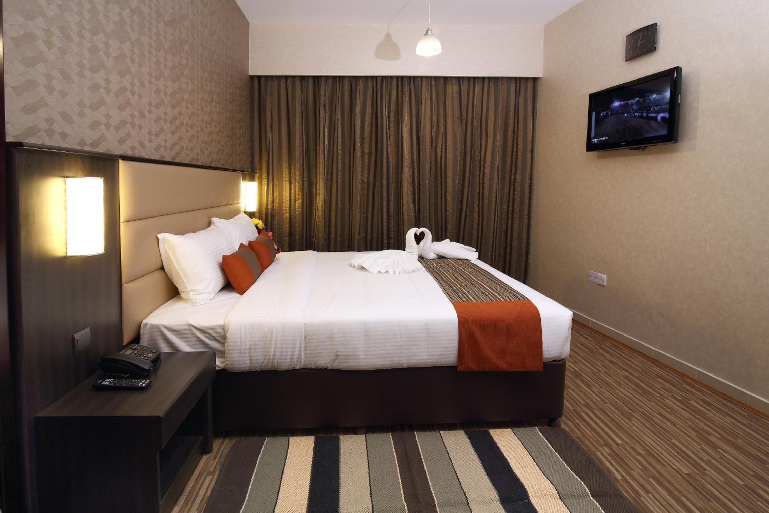 Double or Twin Room photo 3