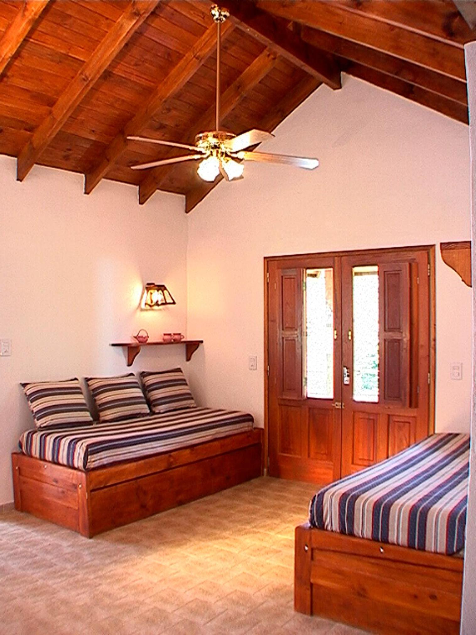 Bungalow (2 to 5 Adults)