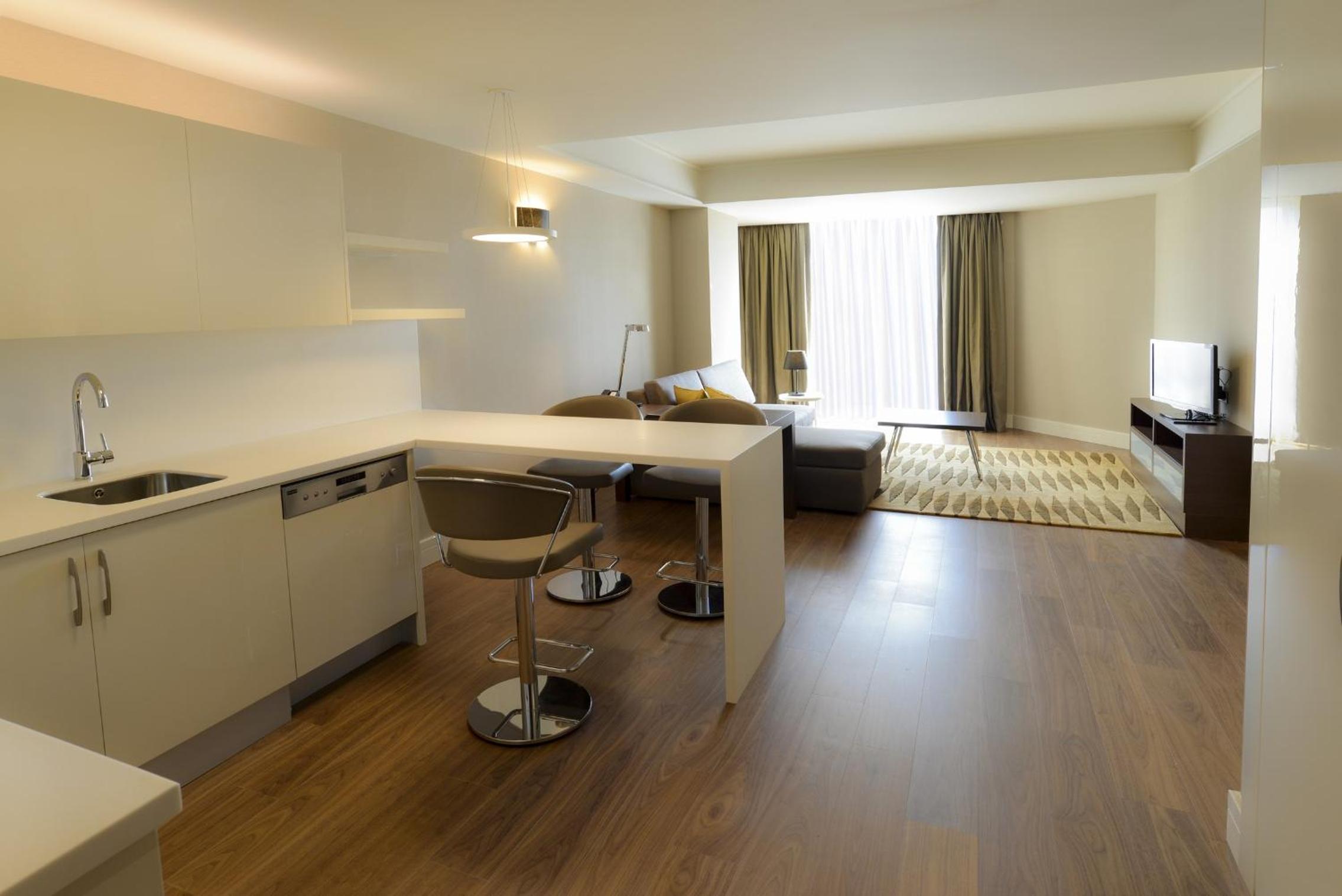 Deluxe Room with Kitchenette