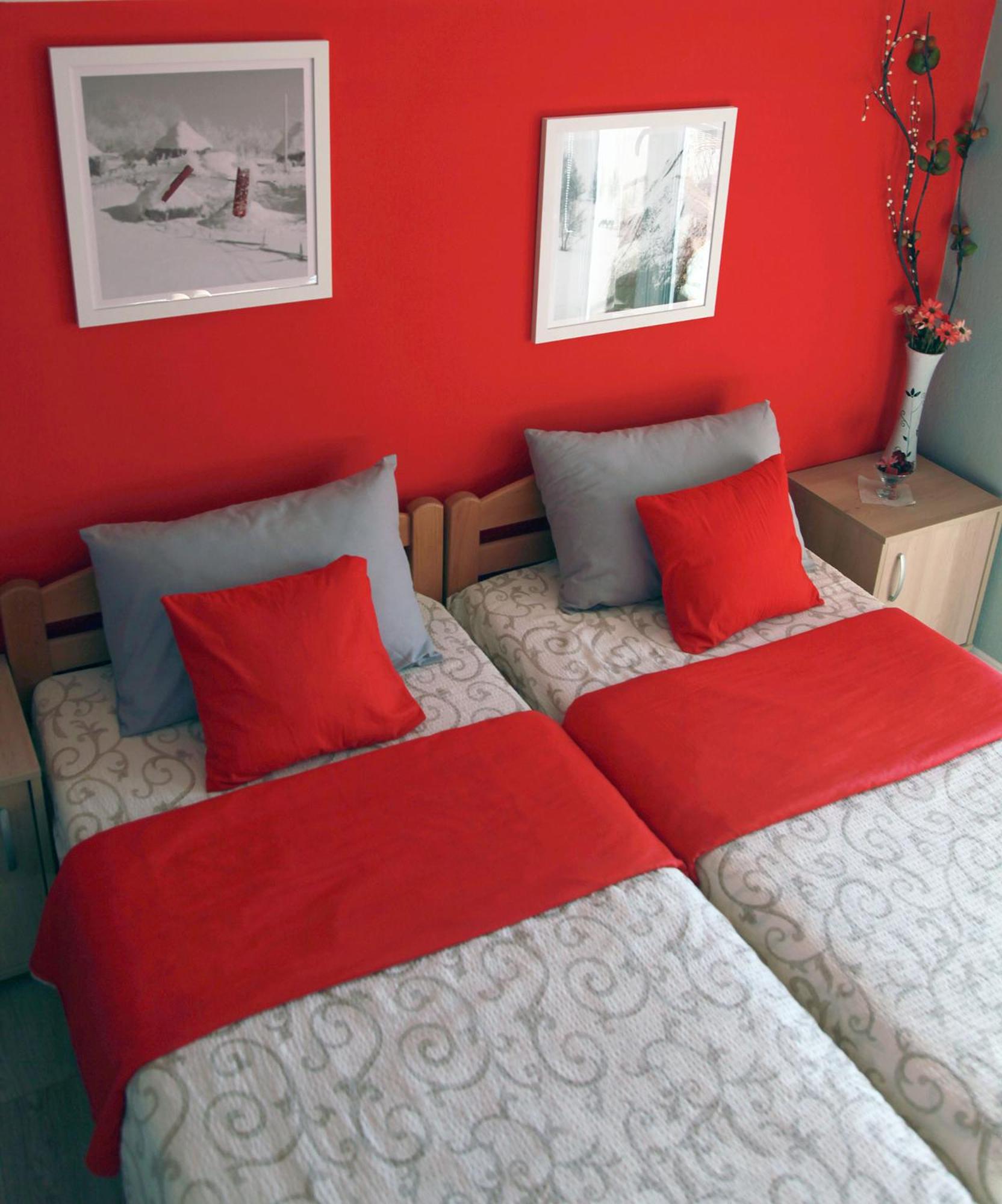 Twin Room with Lake View photo 1