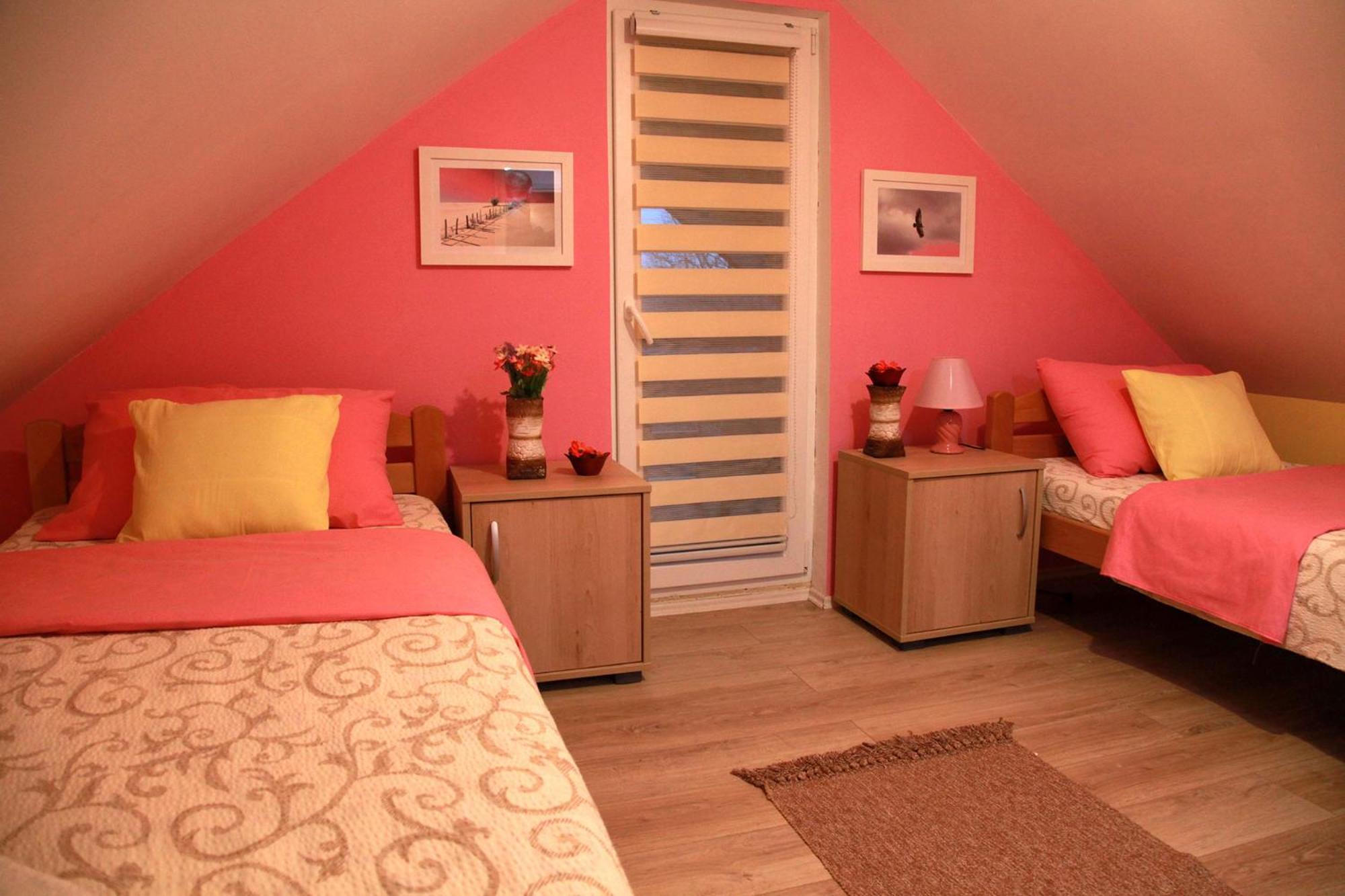 Twin Room with Lake View photo 2