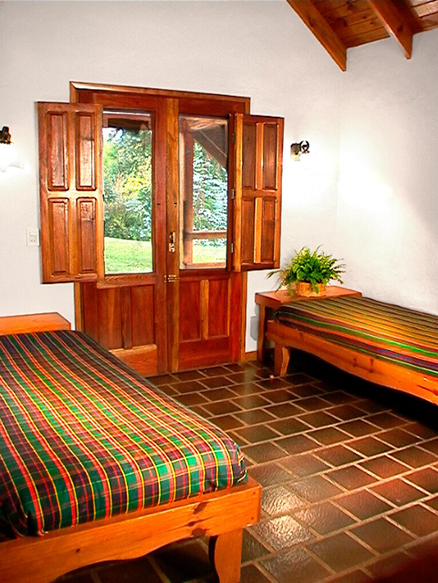 Bungalow (2 to 4 Adults)