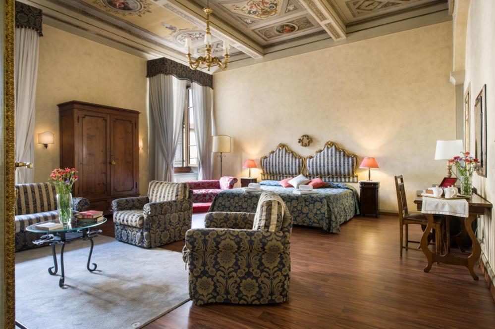 Suite photo 1