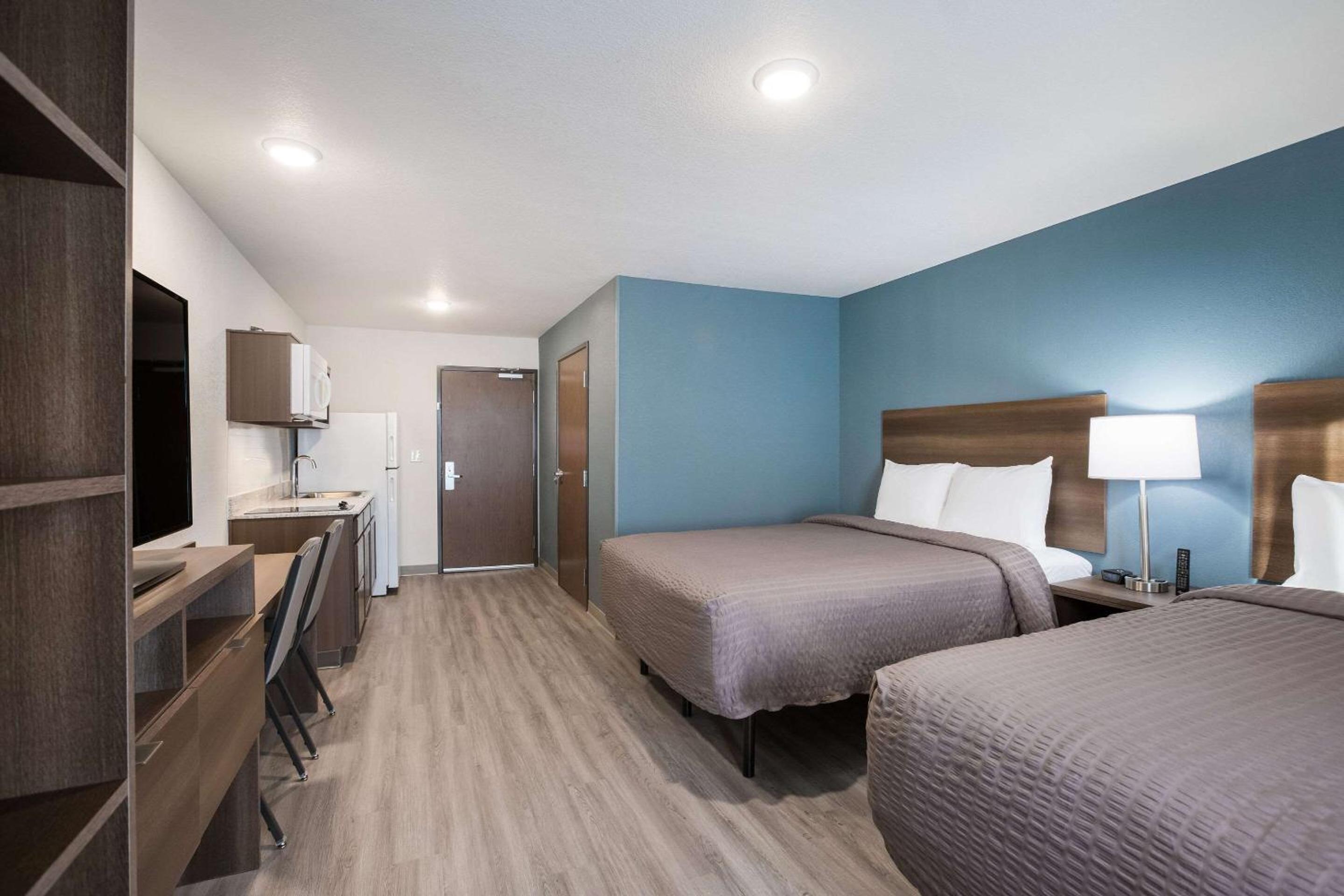 QUEEN SUITE W DISHWASHER (DISHES/COOKWARE INCLUDED) - Photo 5