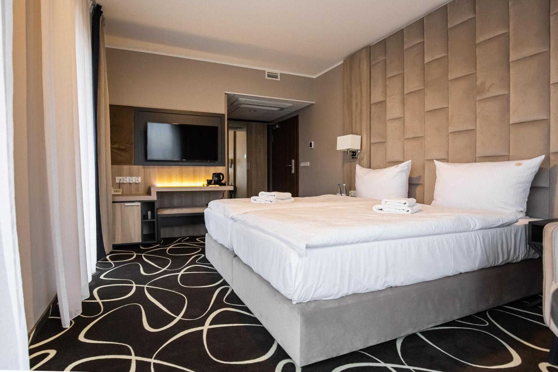 Deluxe Double Room with Balcony