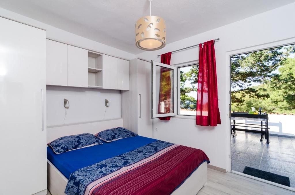 Standard One-Bedroom Apartment with Sea View  photo 1