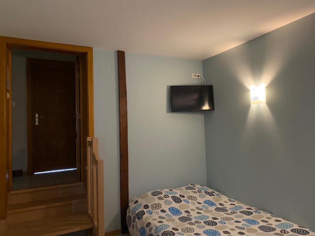 Family Room (6 Adults) photo 1