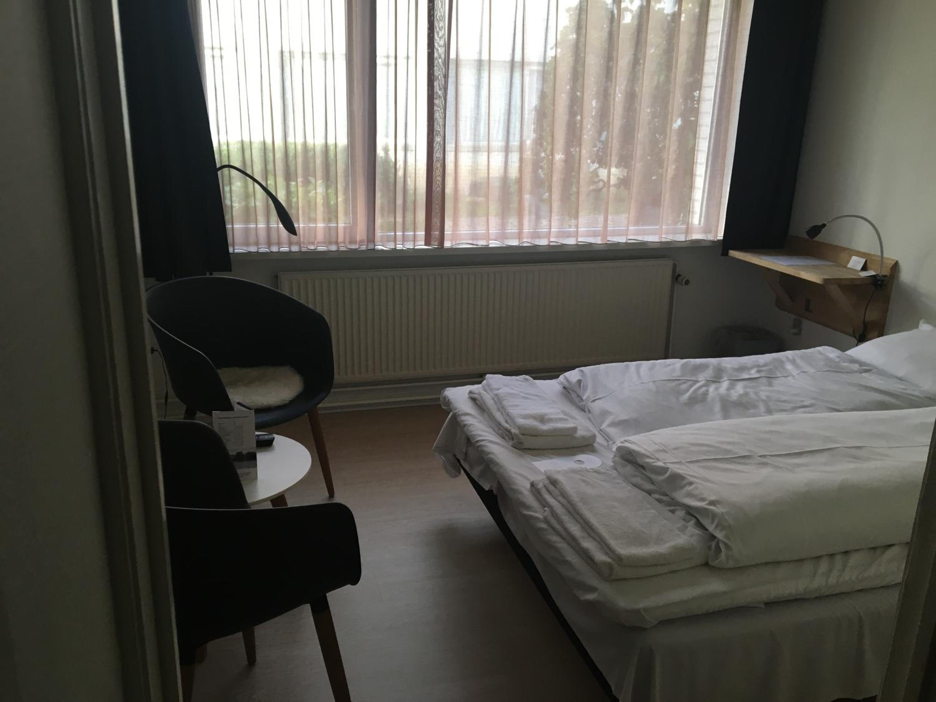Small Double Room - Photo 7