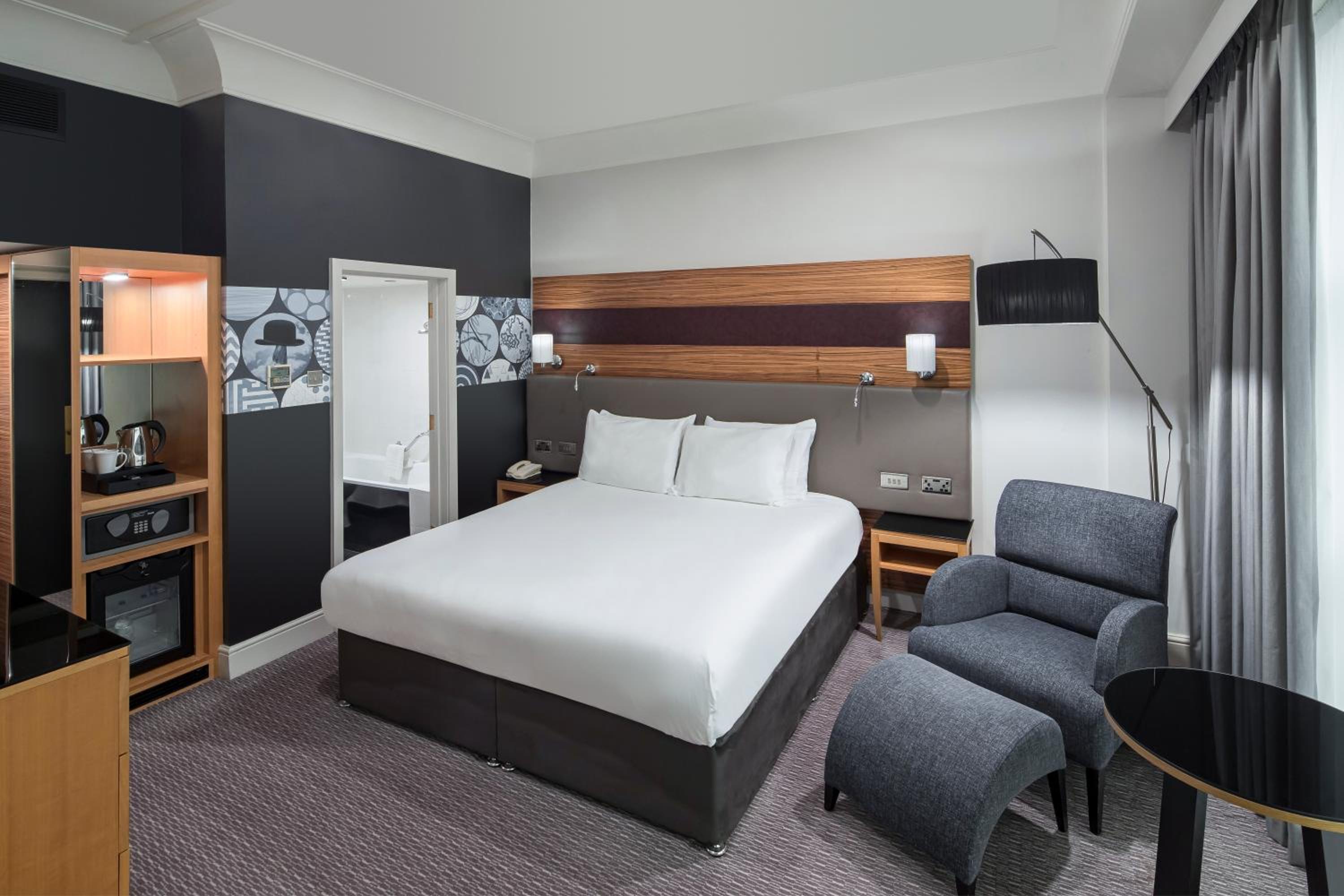 Super Premium King Room - Lounge Access photo 2