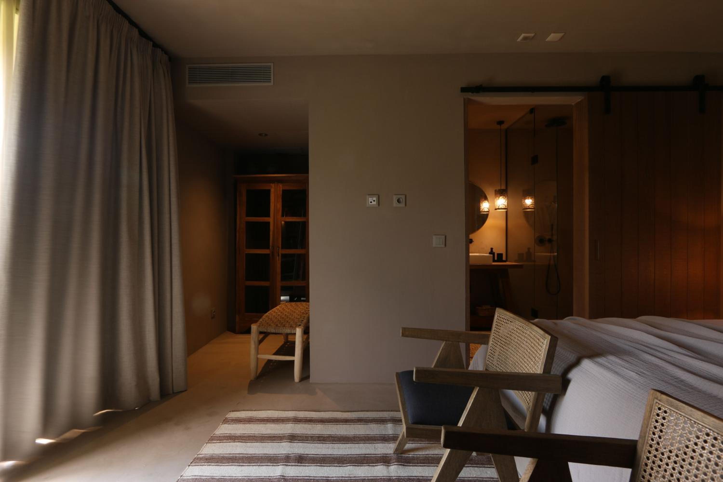 Double or Twin Room - Disability Access - Photo 6