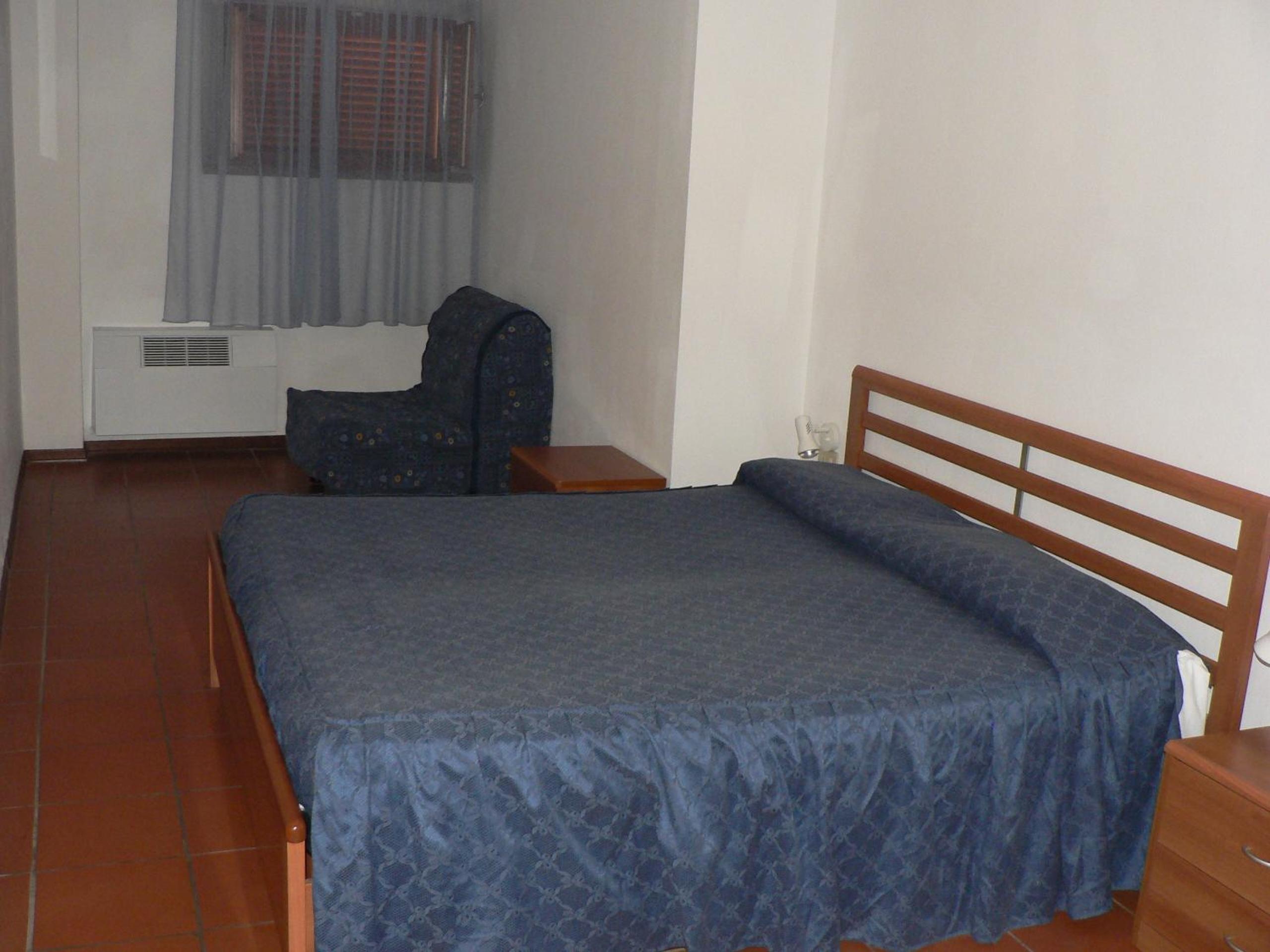 One-Bedroom Apartment with Sofa Bed
